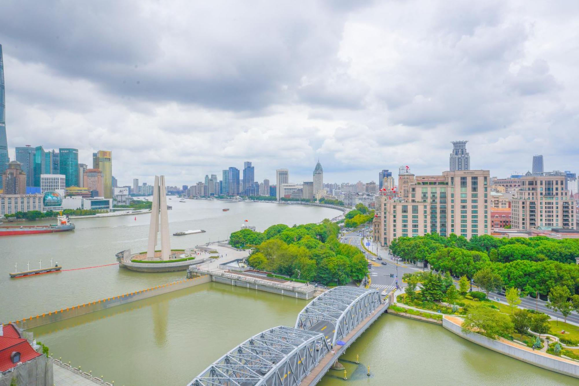 Bund View Executive Twin Room