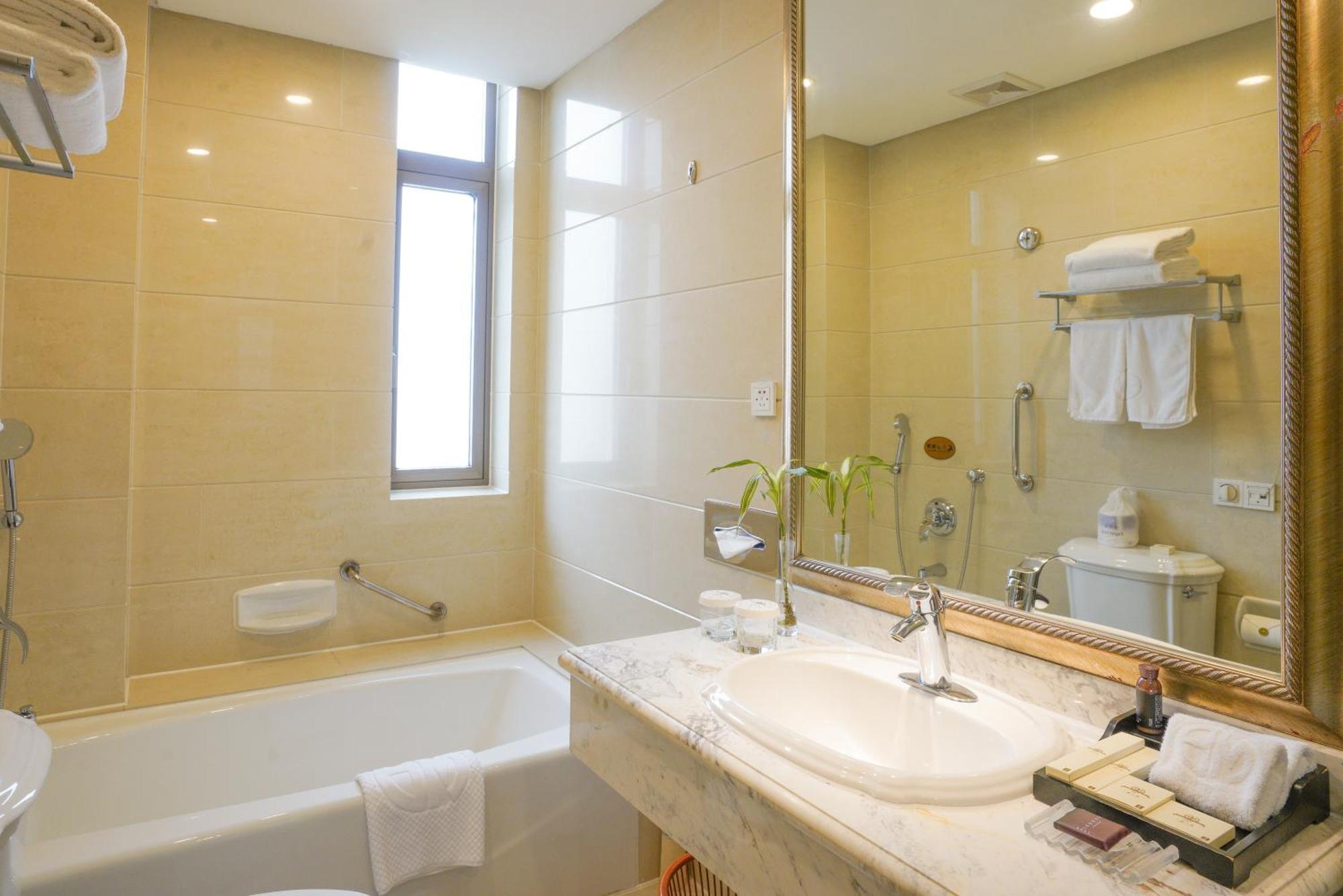 Suite Bund View,1635245460:JPEG