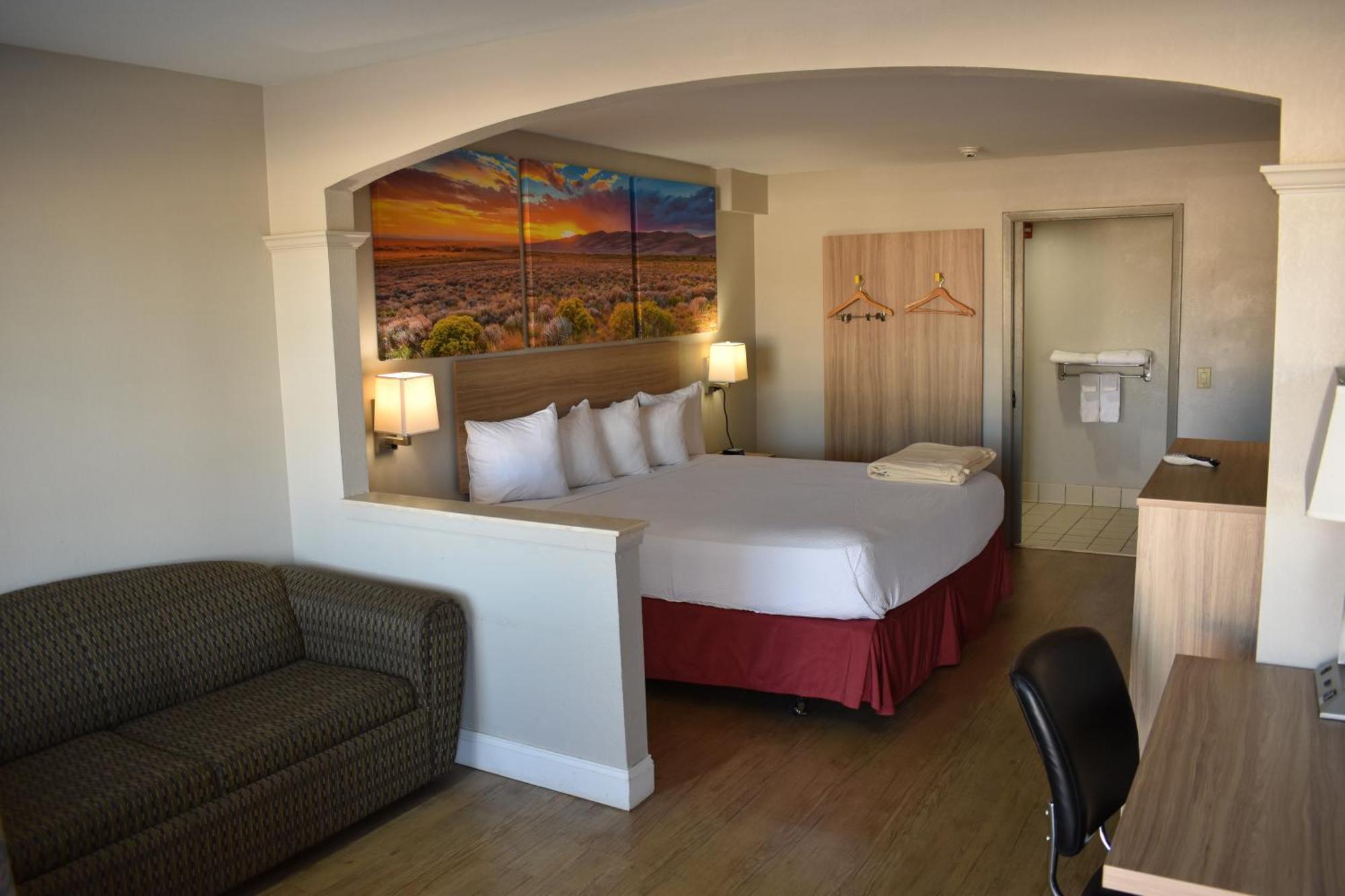 King Room - Disability Access - Non-Smoking