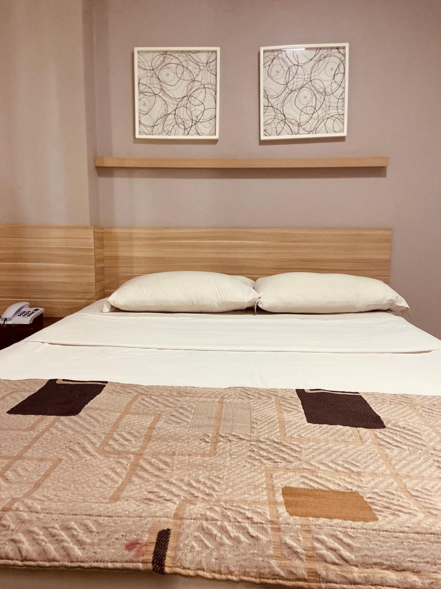 Quarto Standard com Cama de Casal ou 2 de Solteiro