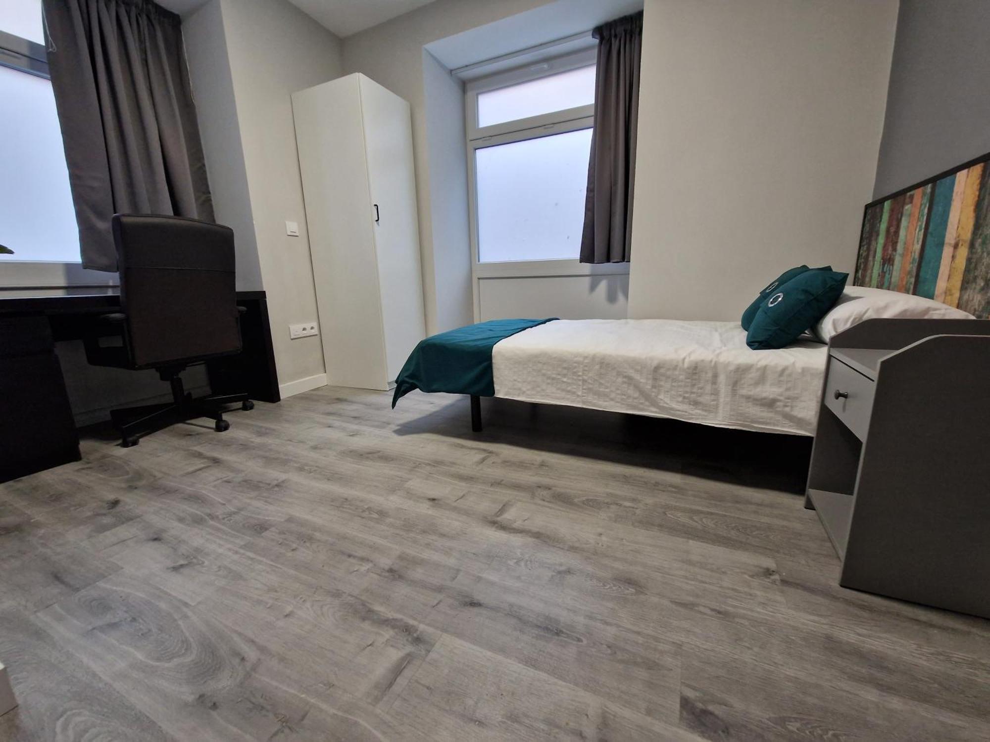 Single Room Private Bathroom