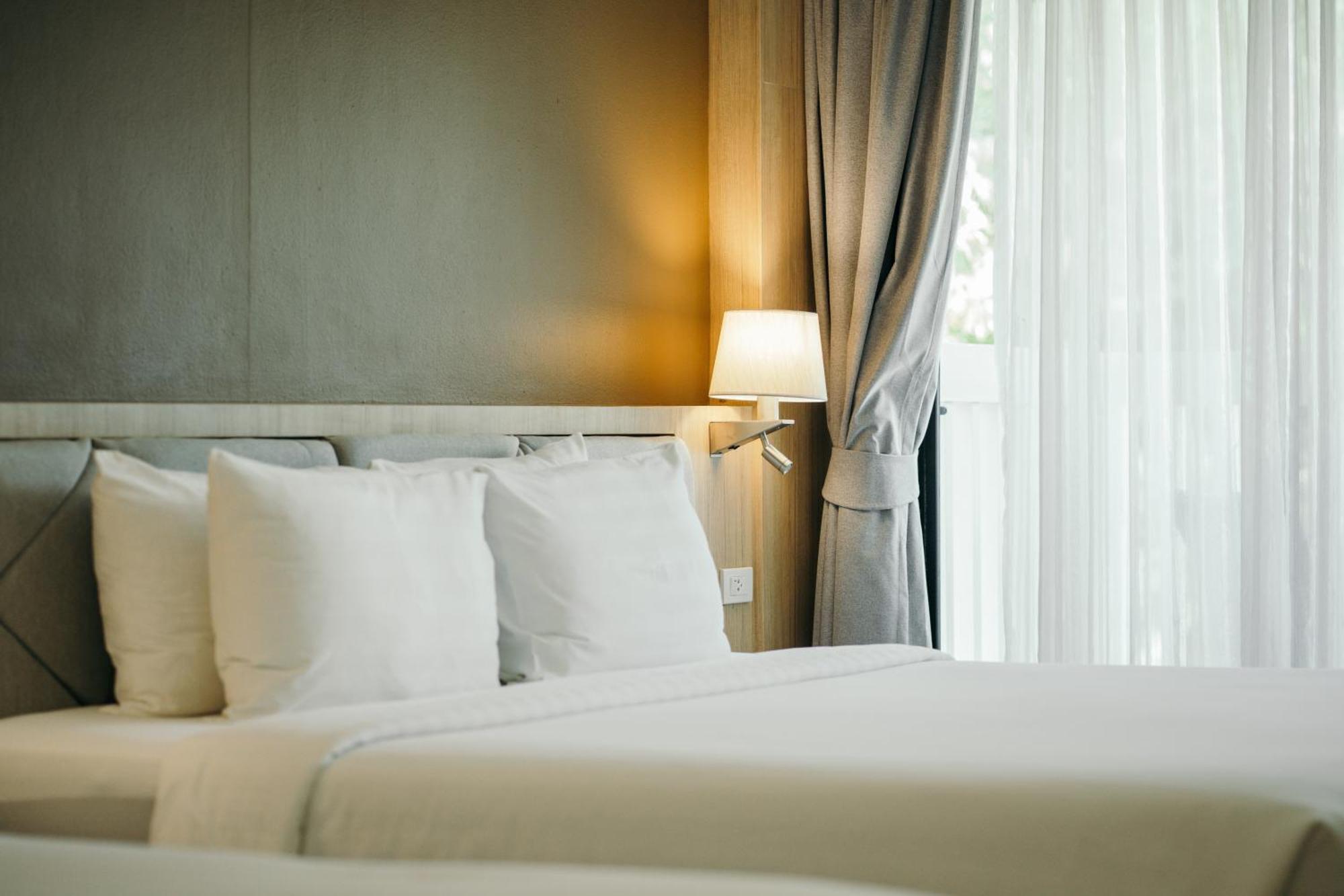 Deluxe Double or Twin Room Pool Access