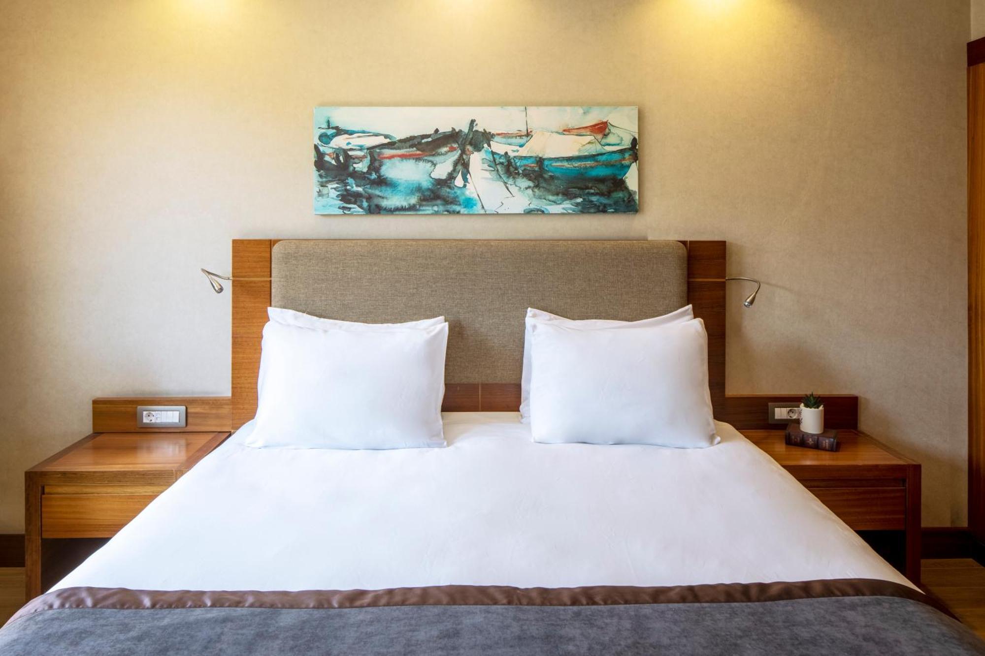 Standard Room,1619170848:JPEG
