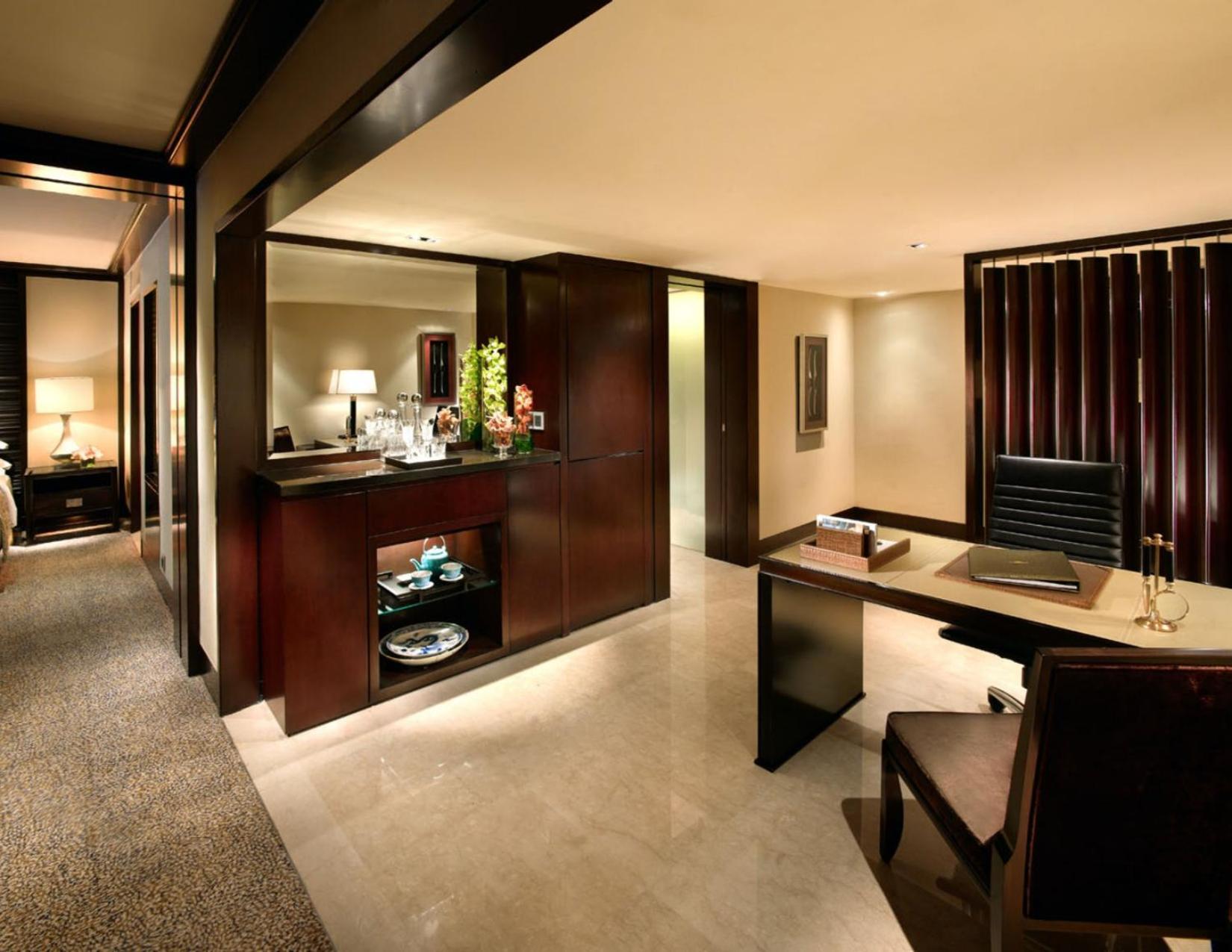 Urban Suite King,1621411457:JPEG