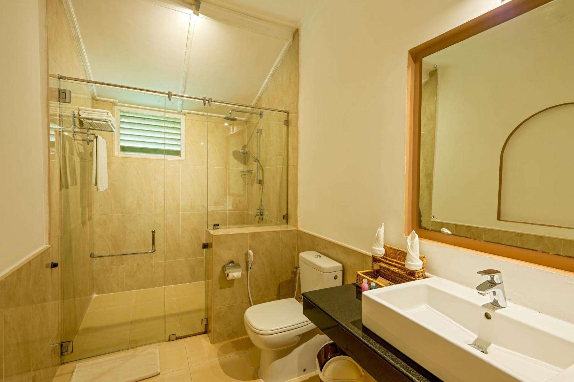 Superior Cottage 10 minutes Head Massage per room & on Beverages,1619765246:JPEG