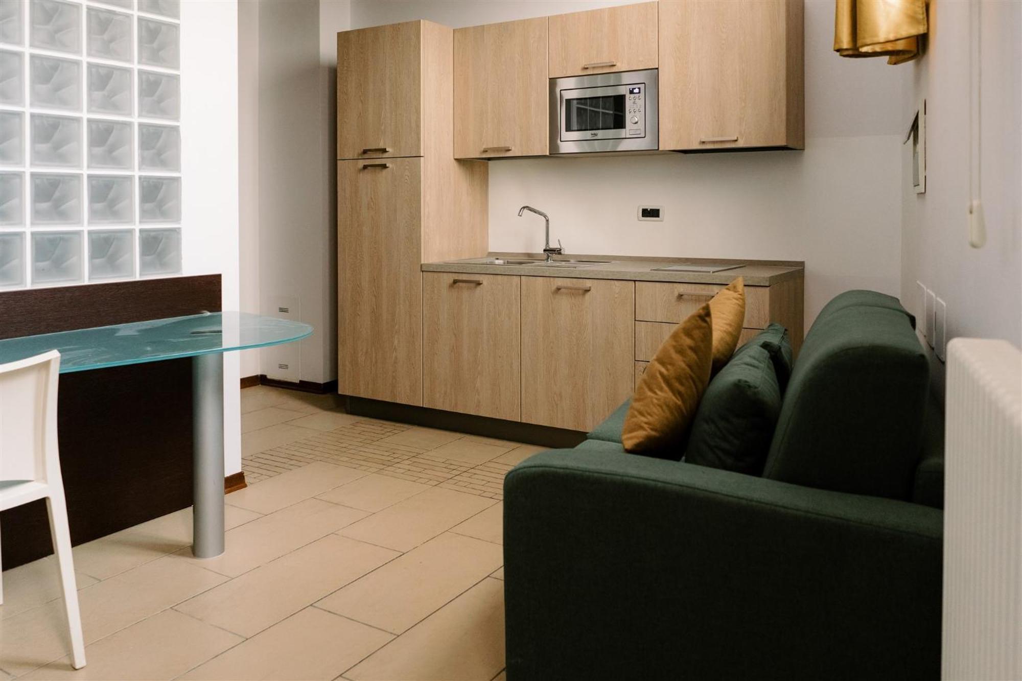Studio Apartment