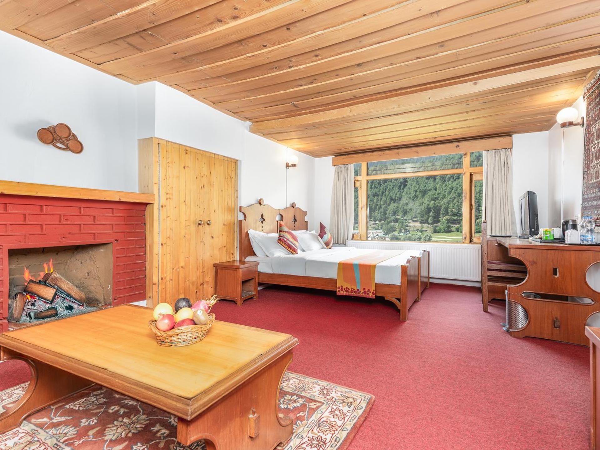 Deluxe River View Room with Bathtub
