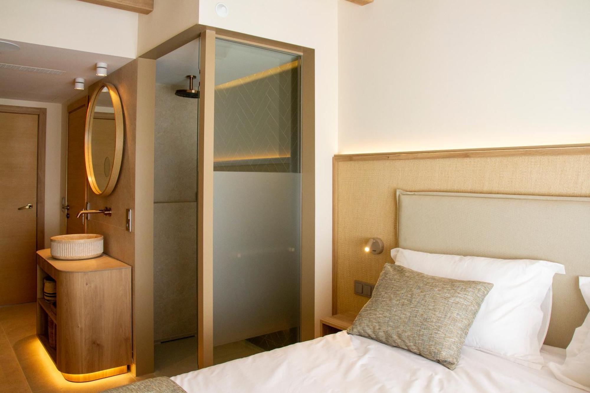 Doppelzimmer mit seitlichem Meerblick