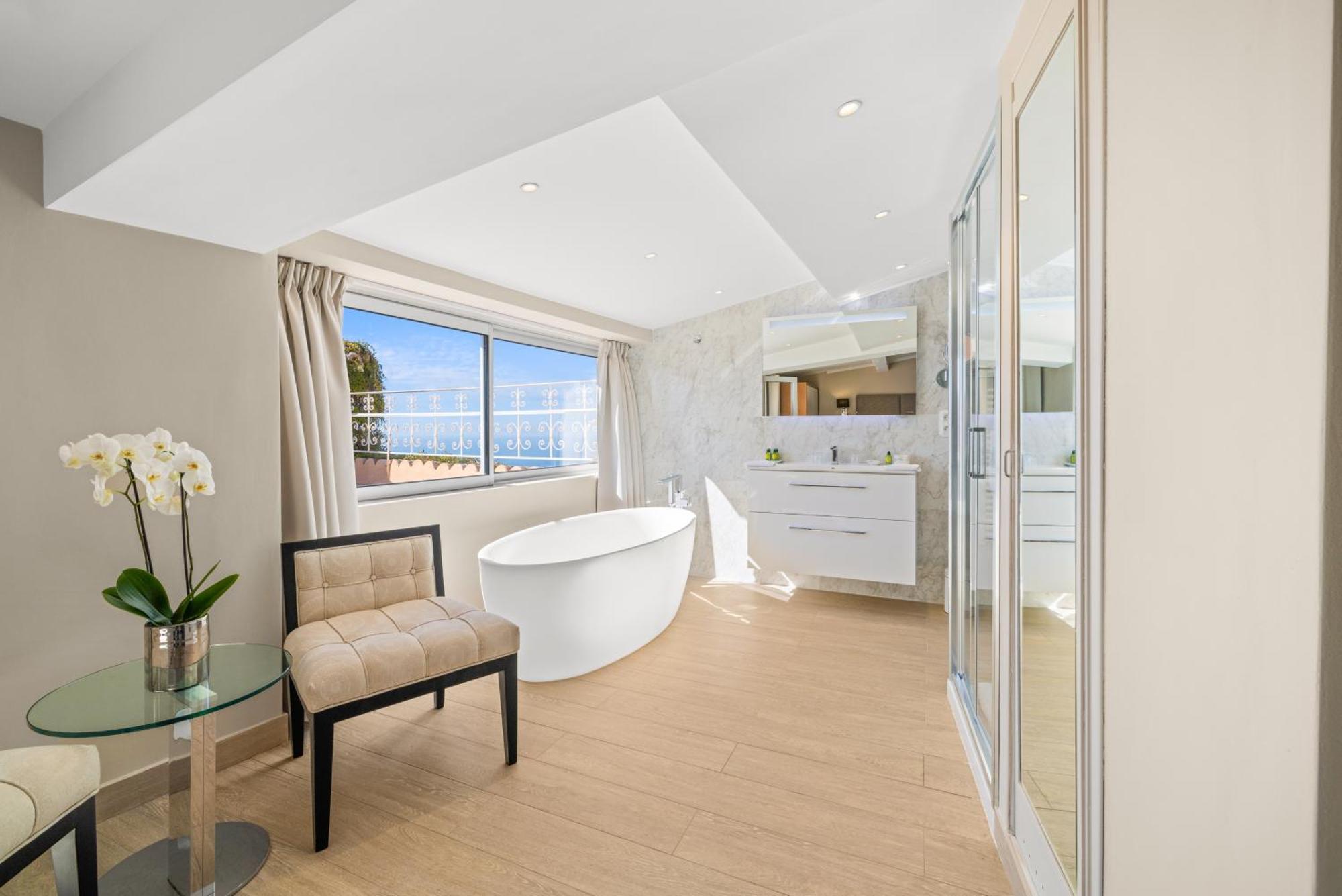 Elegance Double Room