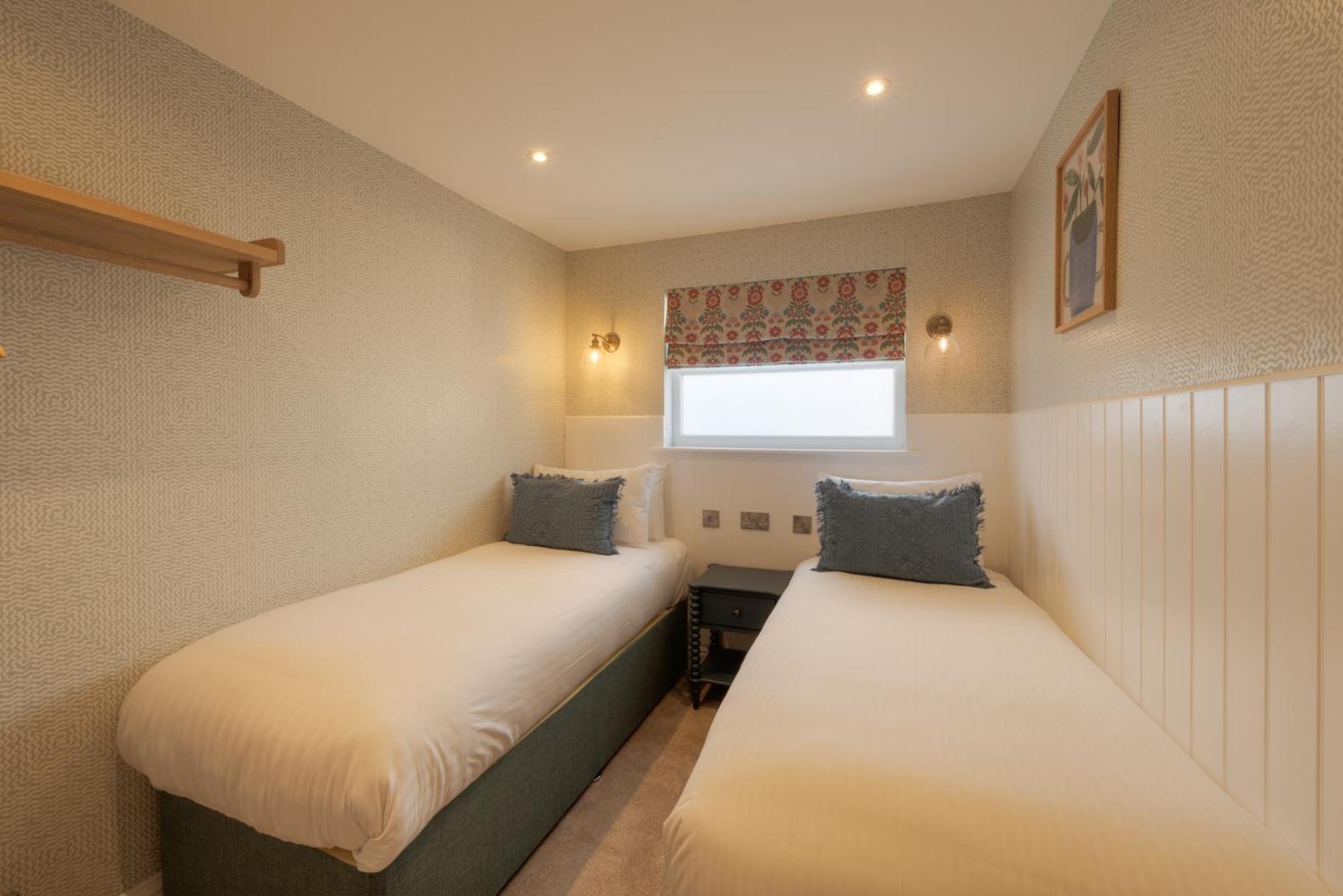 Family Suite (2 Adults + 2 Children)