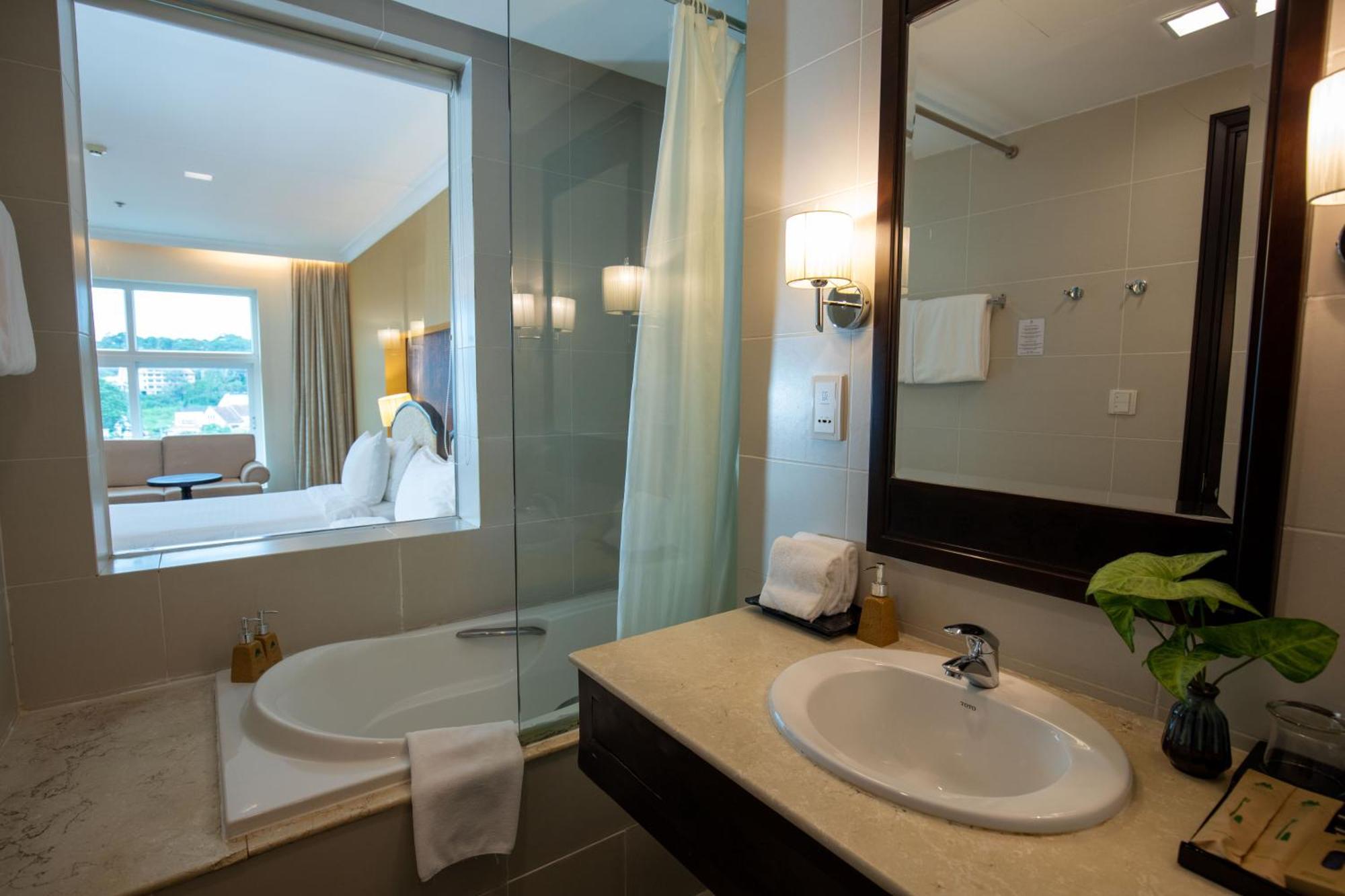 Superior King Room