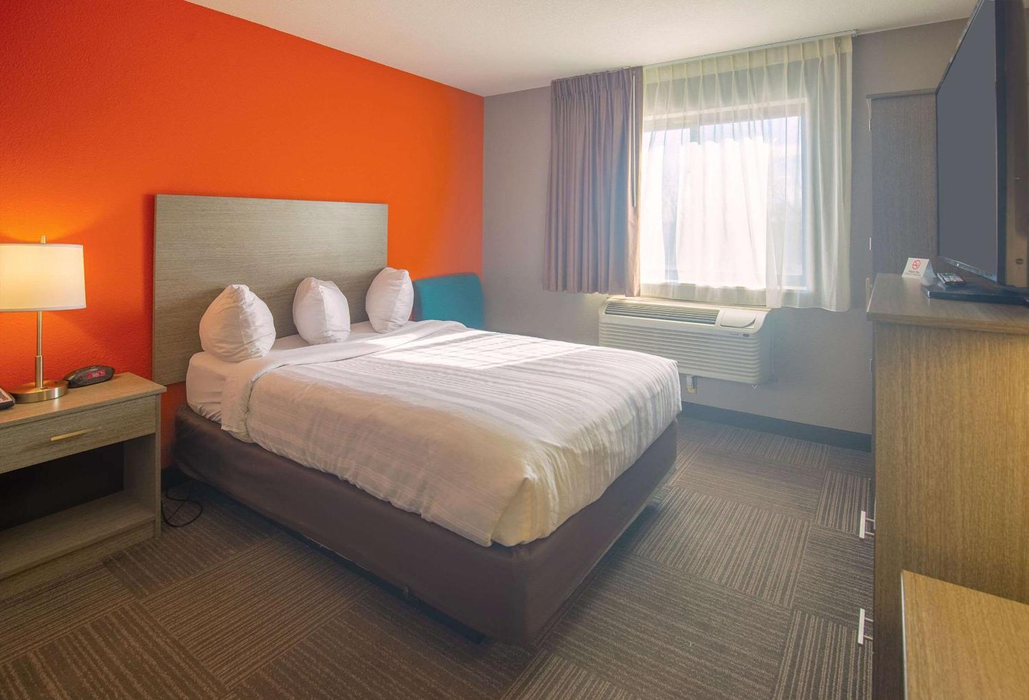 Double Room - Non-Smoking