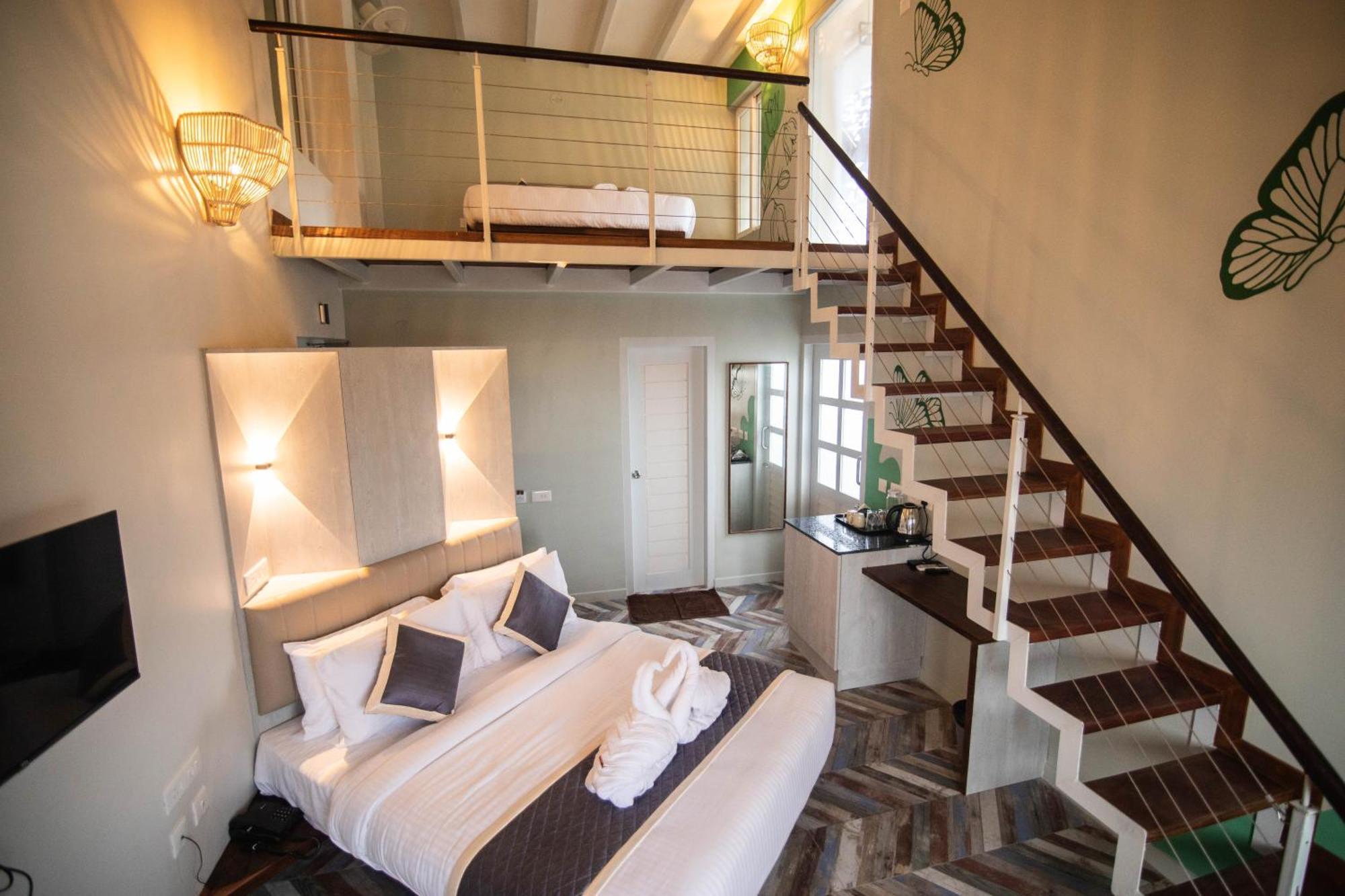 Quadruple Room with Balcony