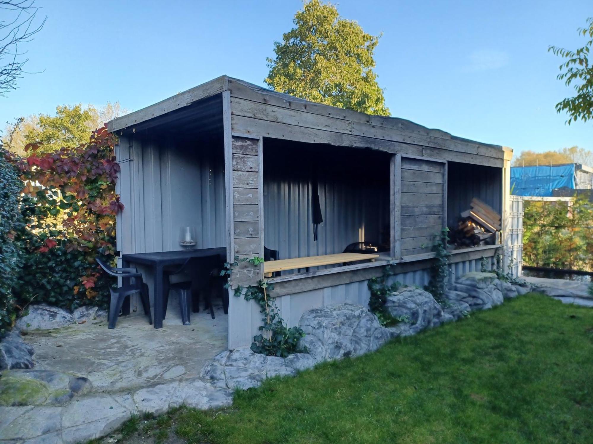 Deluxe Doppelzimmer (2 Erwachsene & 1 Kind)
