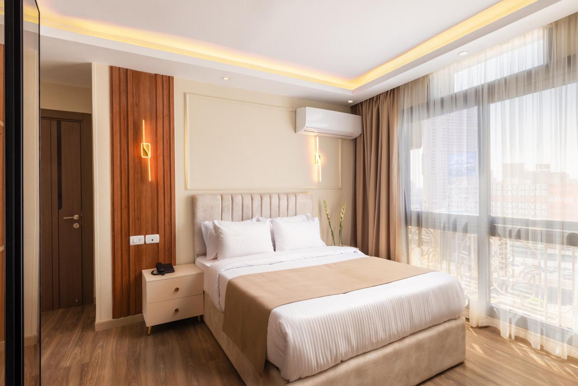 Standard Queen Room