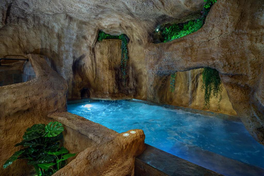 Suite with Private Pool