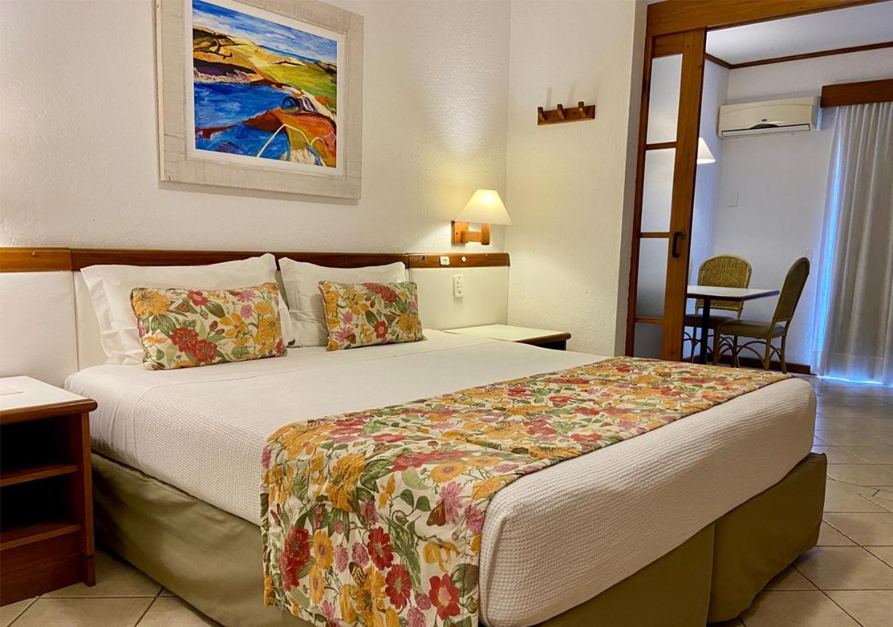 Suite con vistas parciales al mar