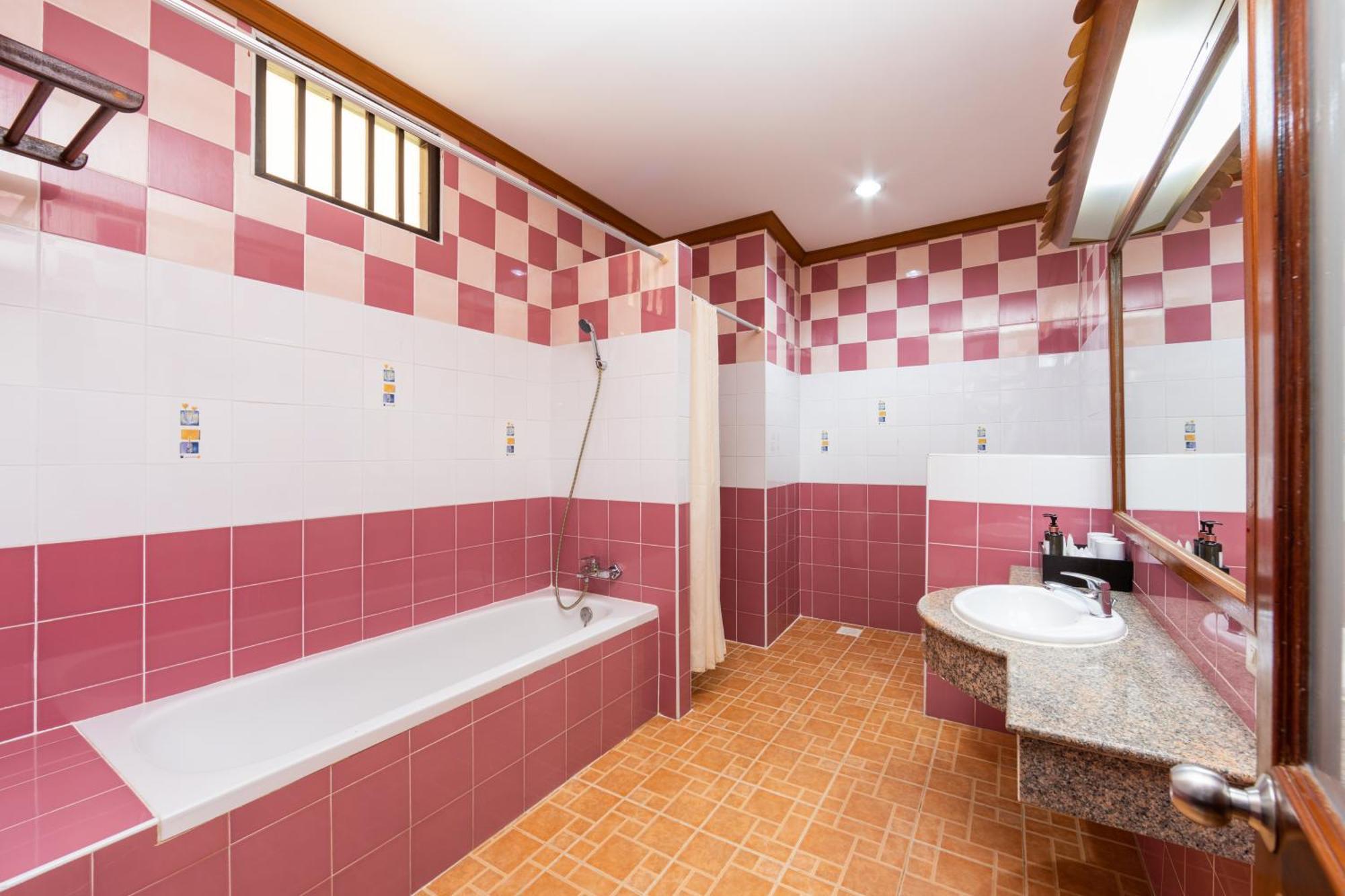 Junior Suite 4 Pax,1620592880:JPEG
