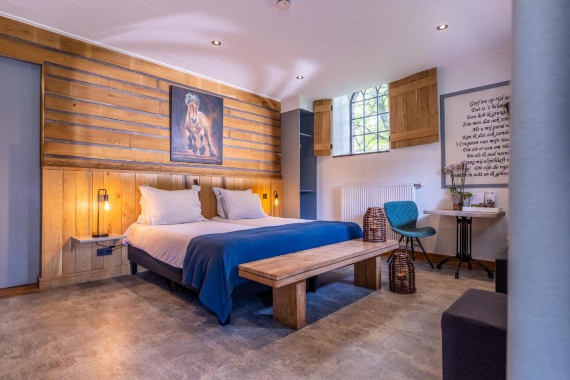 Large Double Room,844135478:JPEG