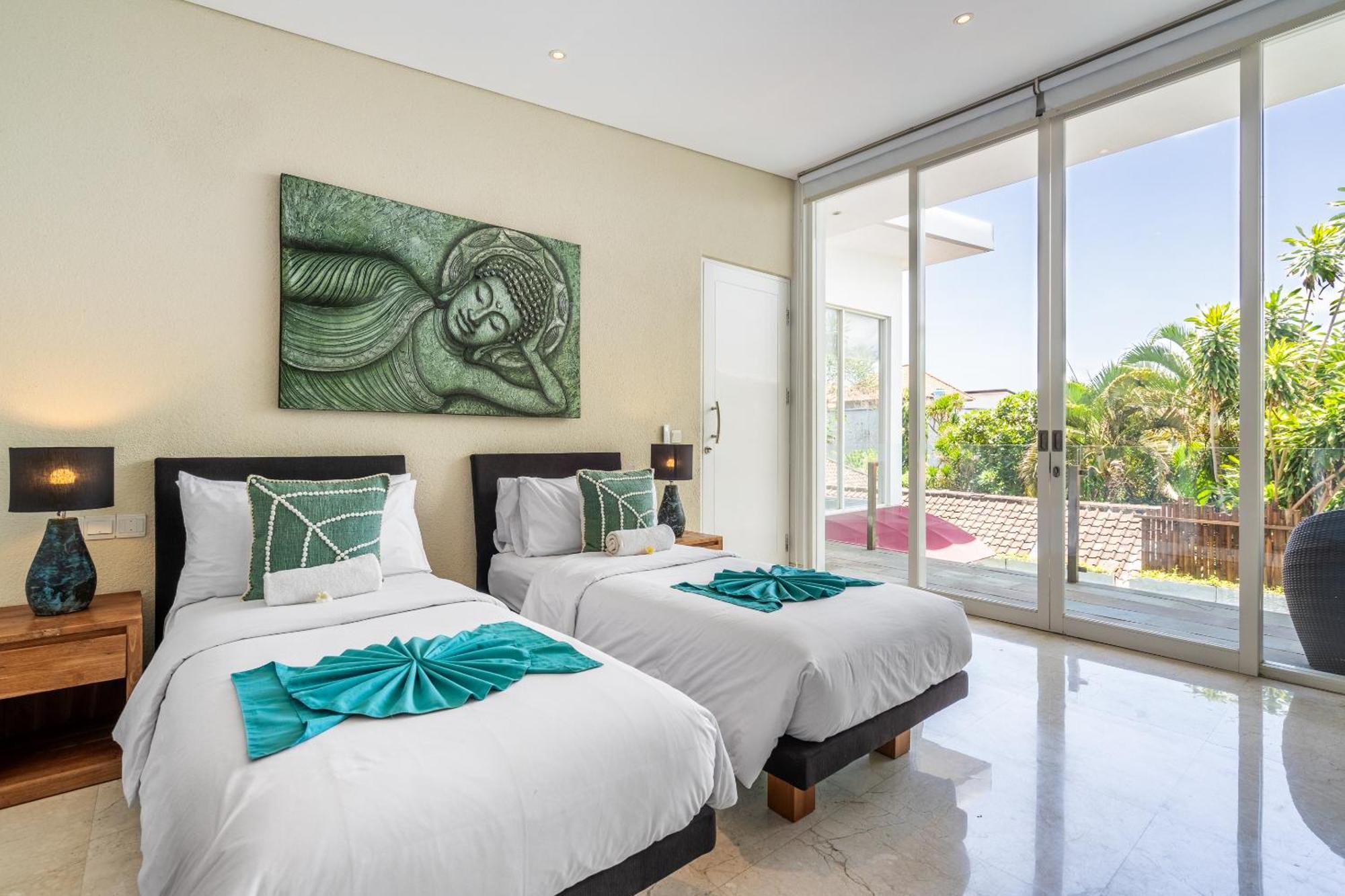 Three-Bedroom Villa with Private Pool and Fully Equipped Kitchenette