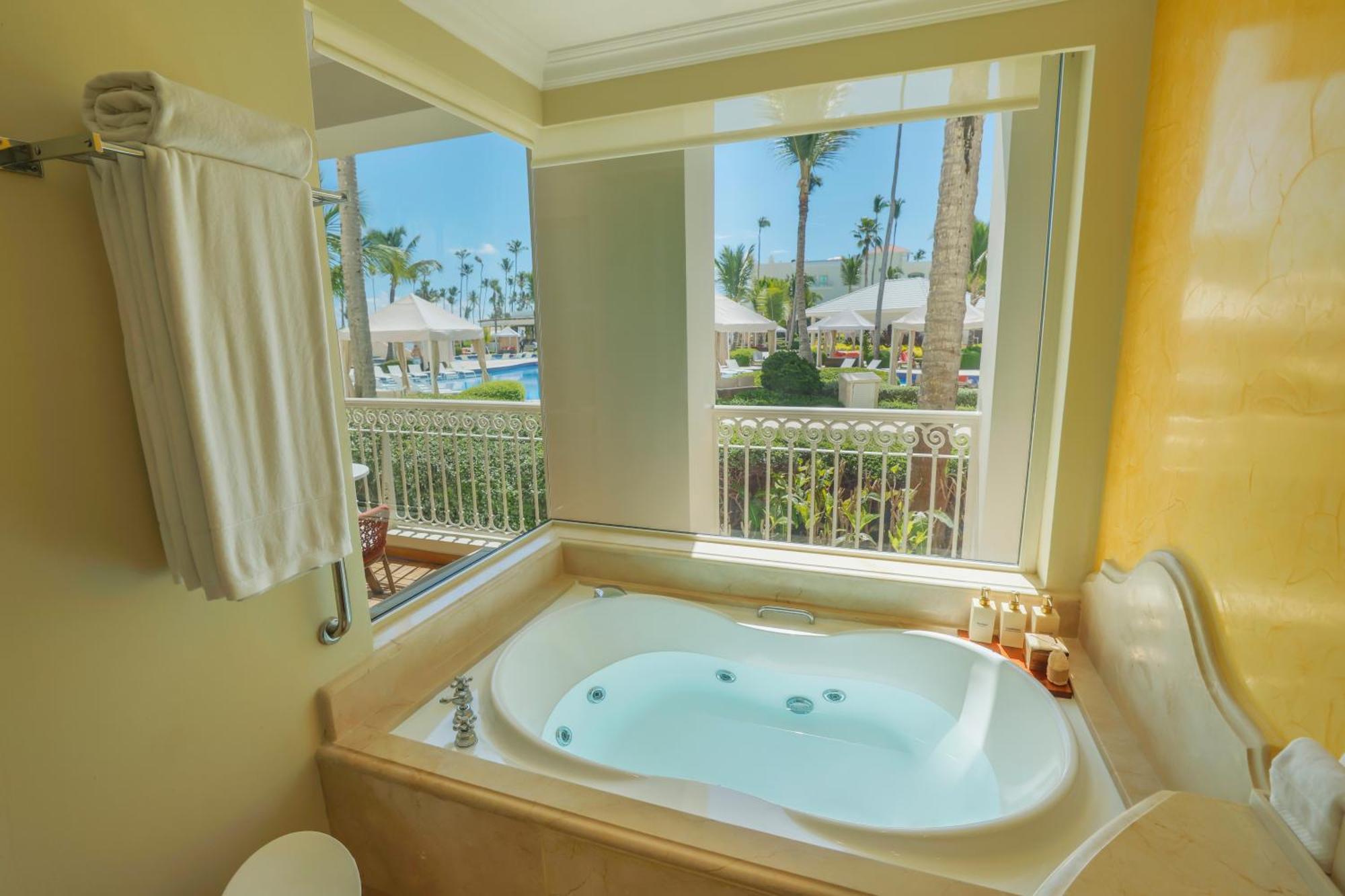 Suite,1620604781:JPEG