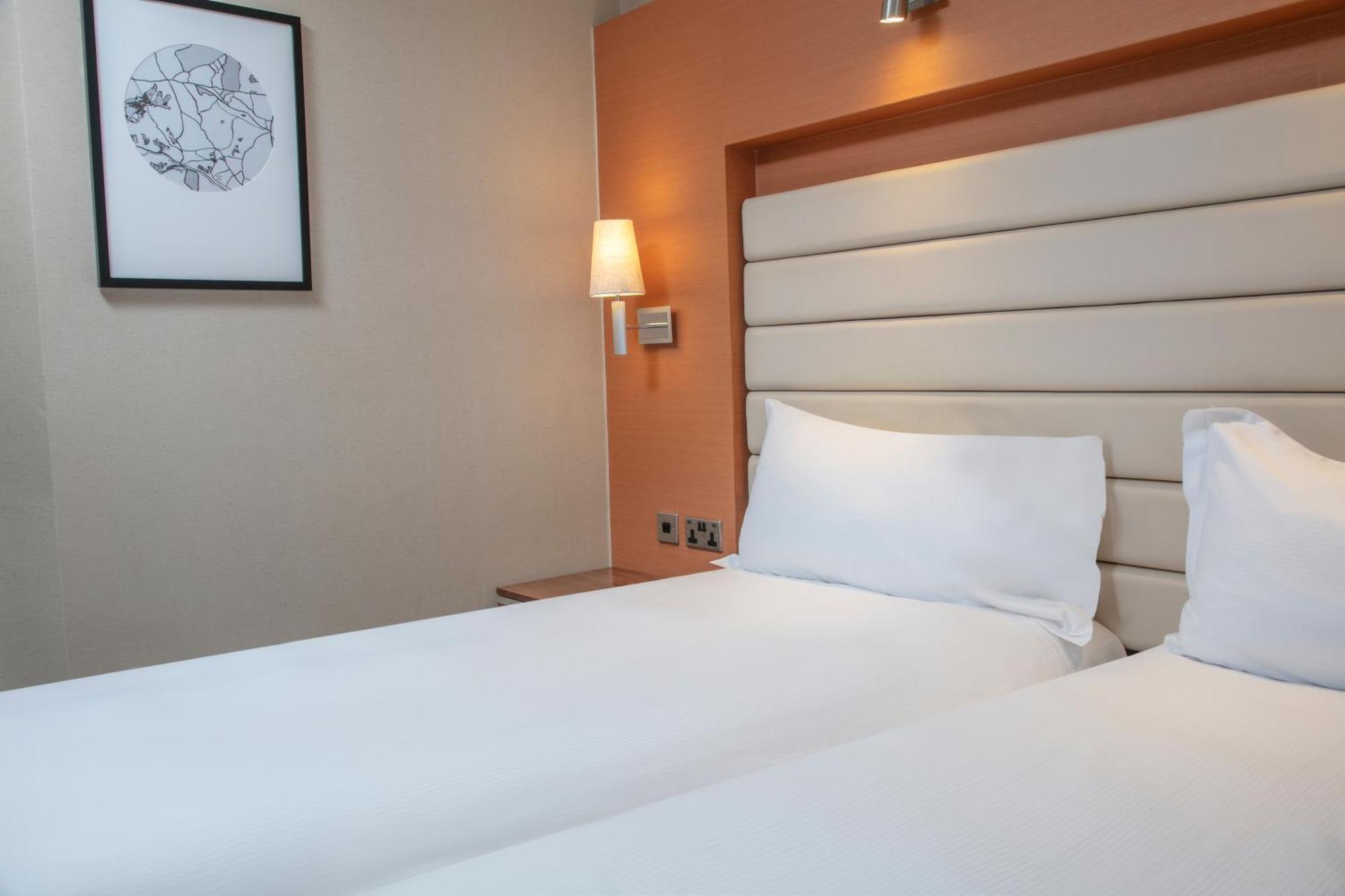 Standard Twin Room,1621407425:JPEG