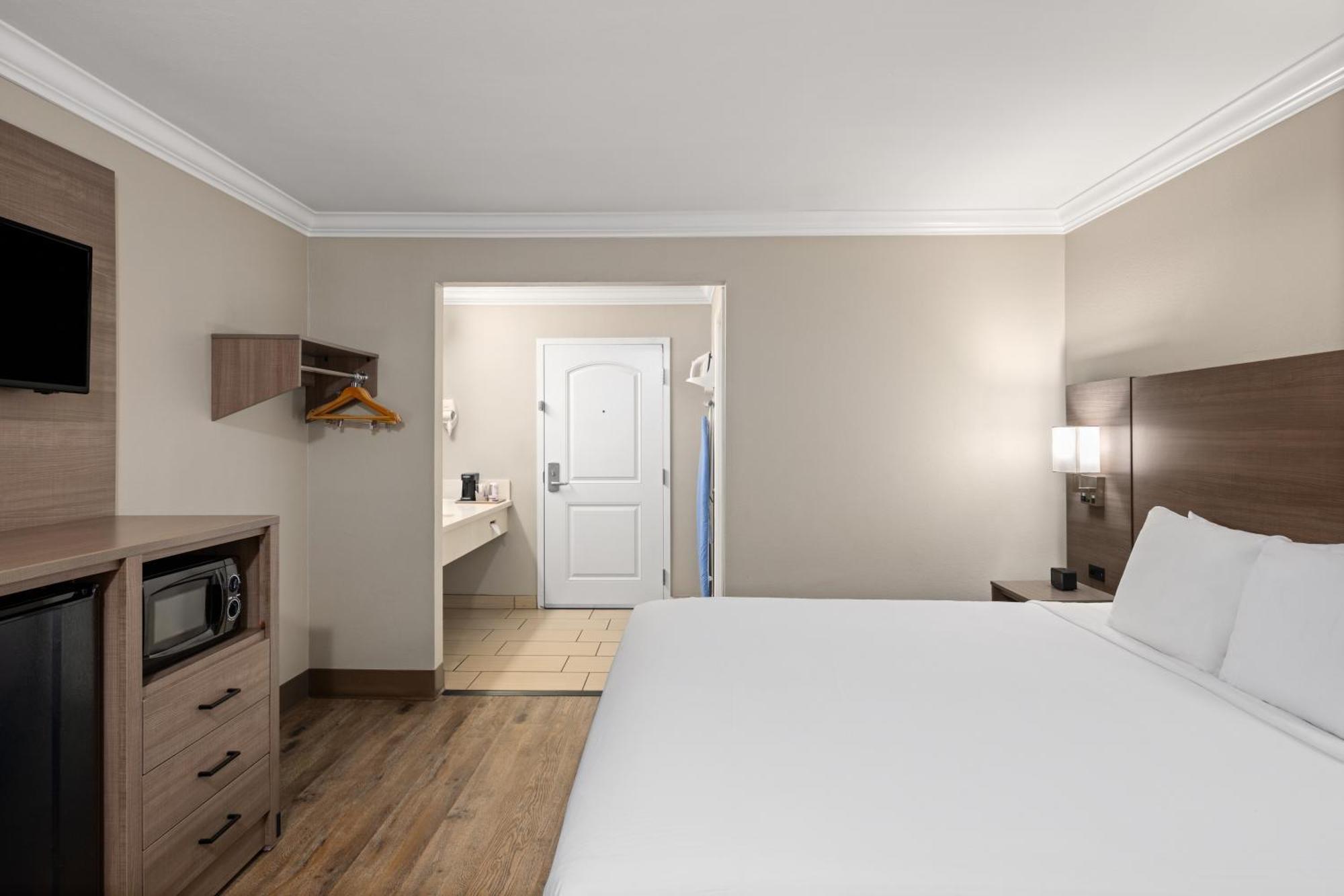 King Room Non-Smoking