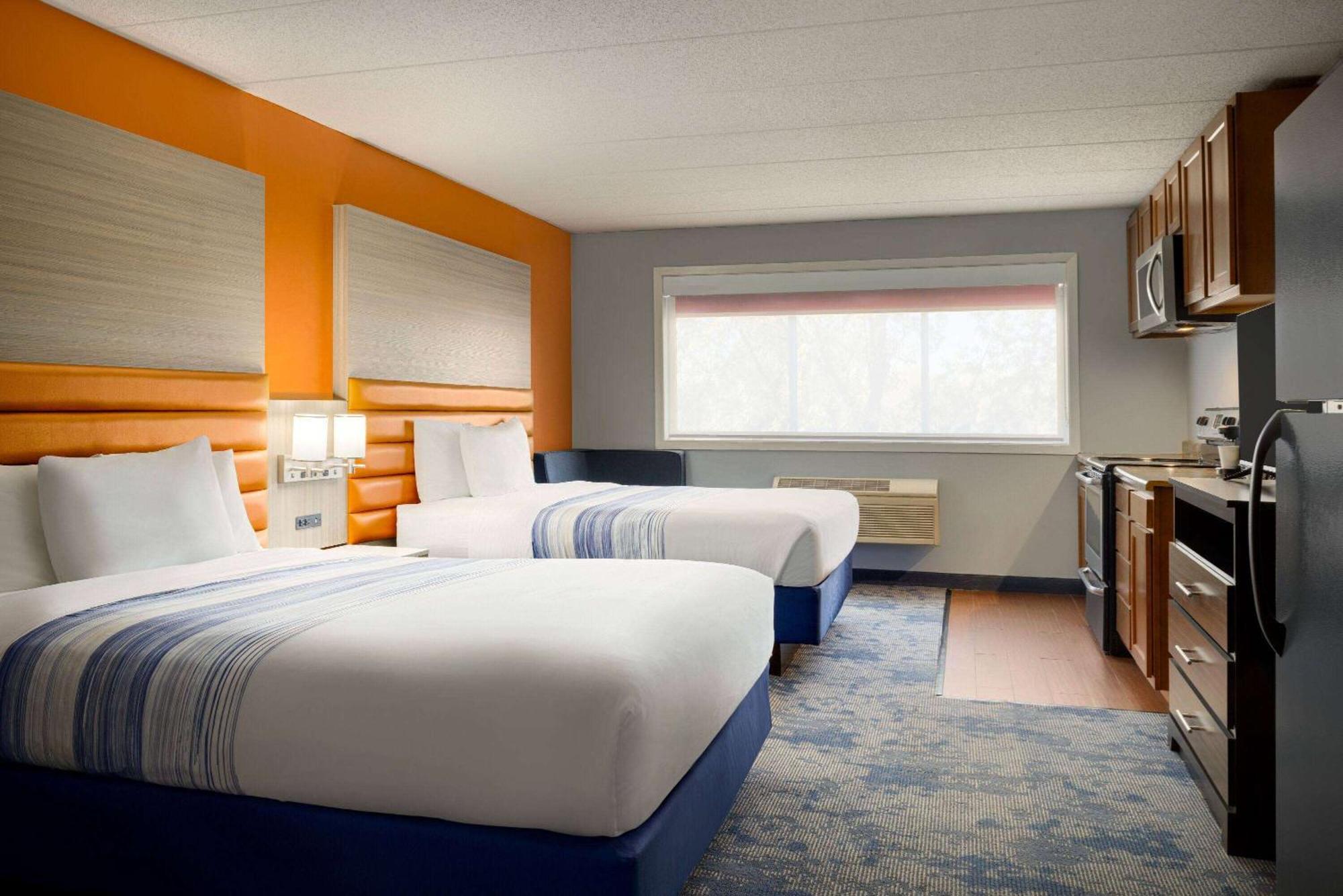 Studio Suite with Two Queen Beds - Non-Smoking