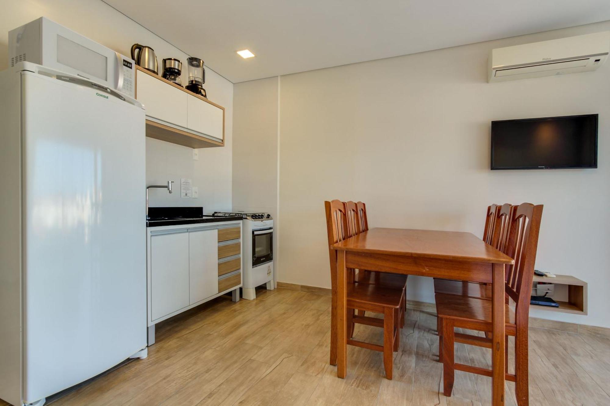 Apartamento de 2 dormitorios con balcón y terraza