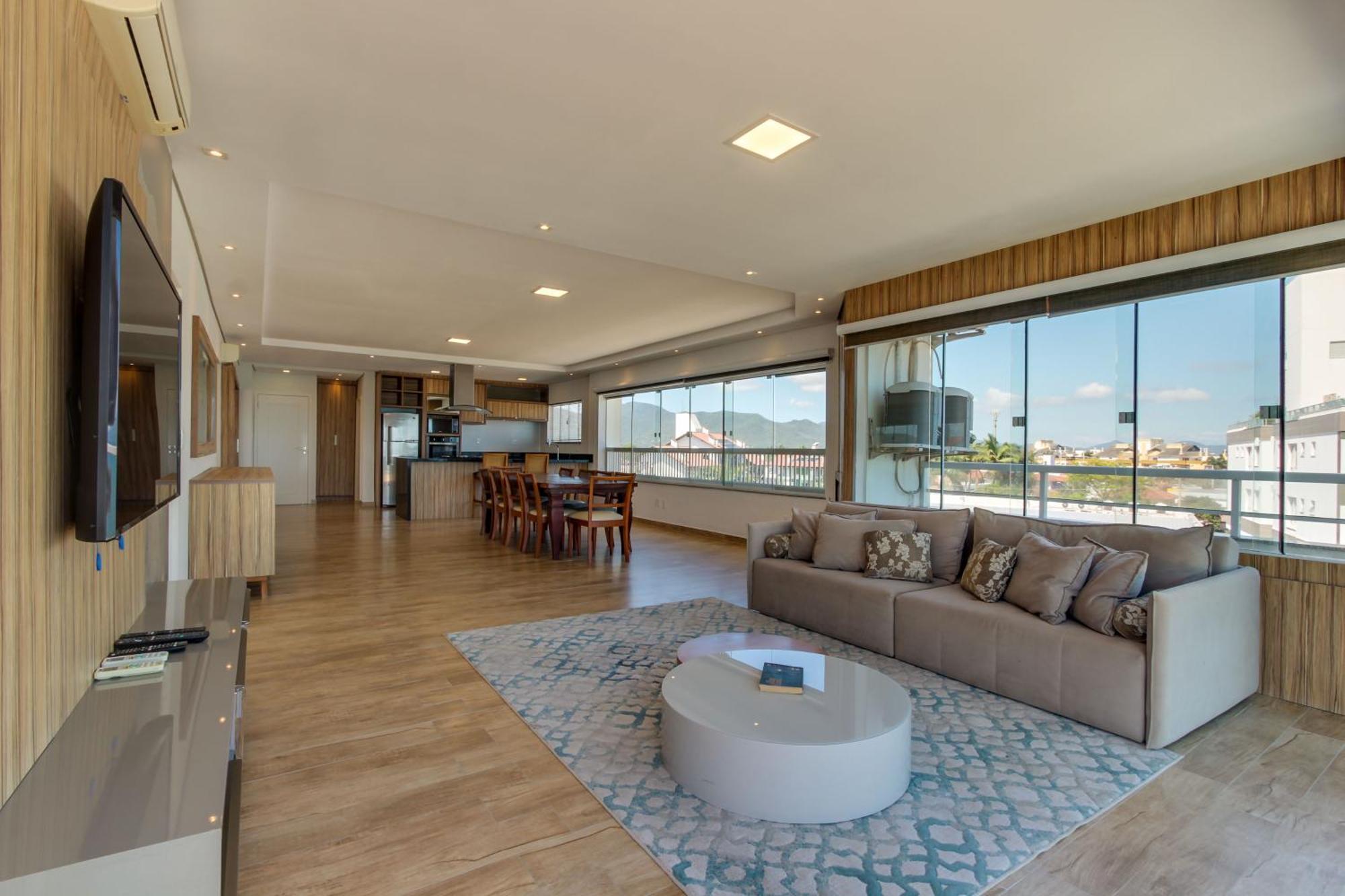 Apartamento de 3 dormitorios con vistas al mar