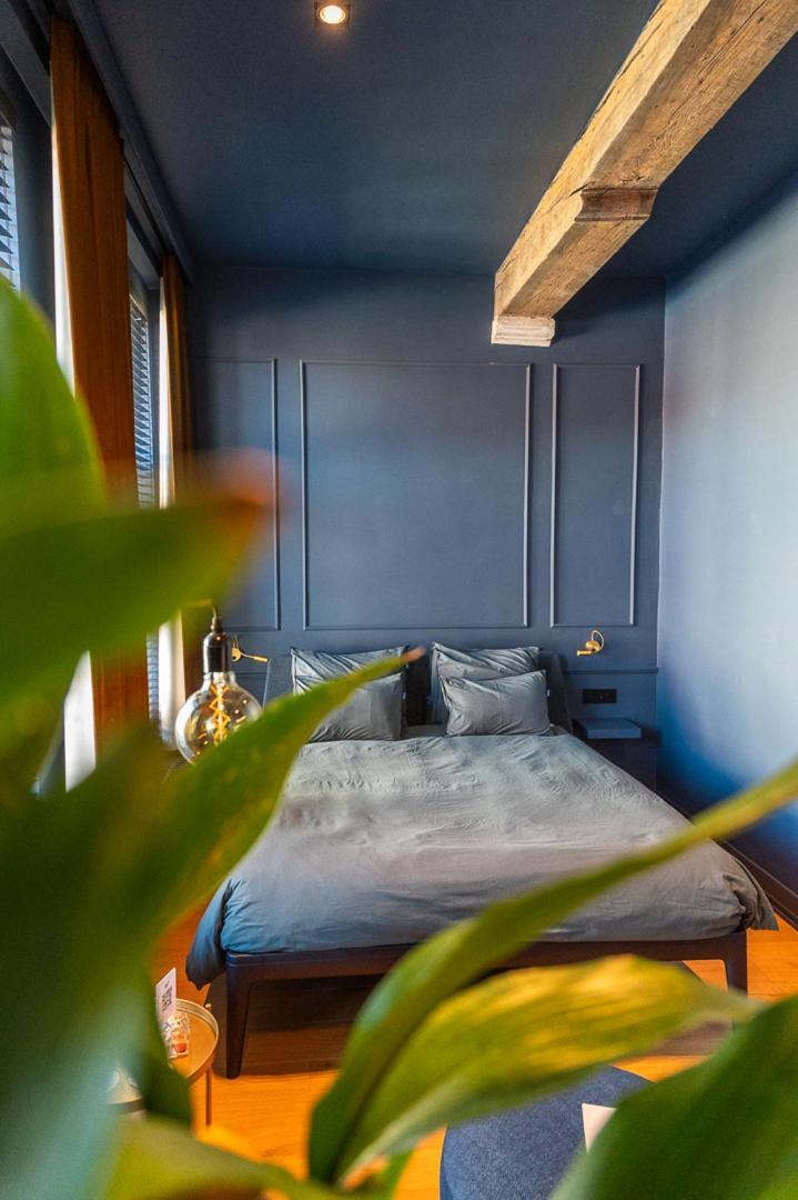 Deluxe Double Room Bath