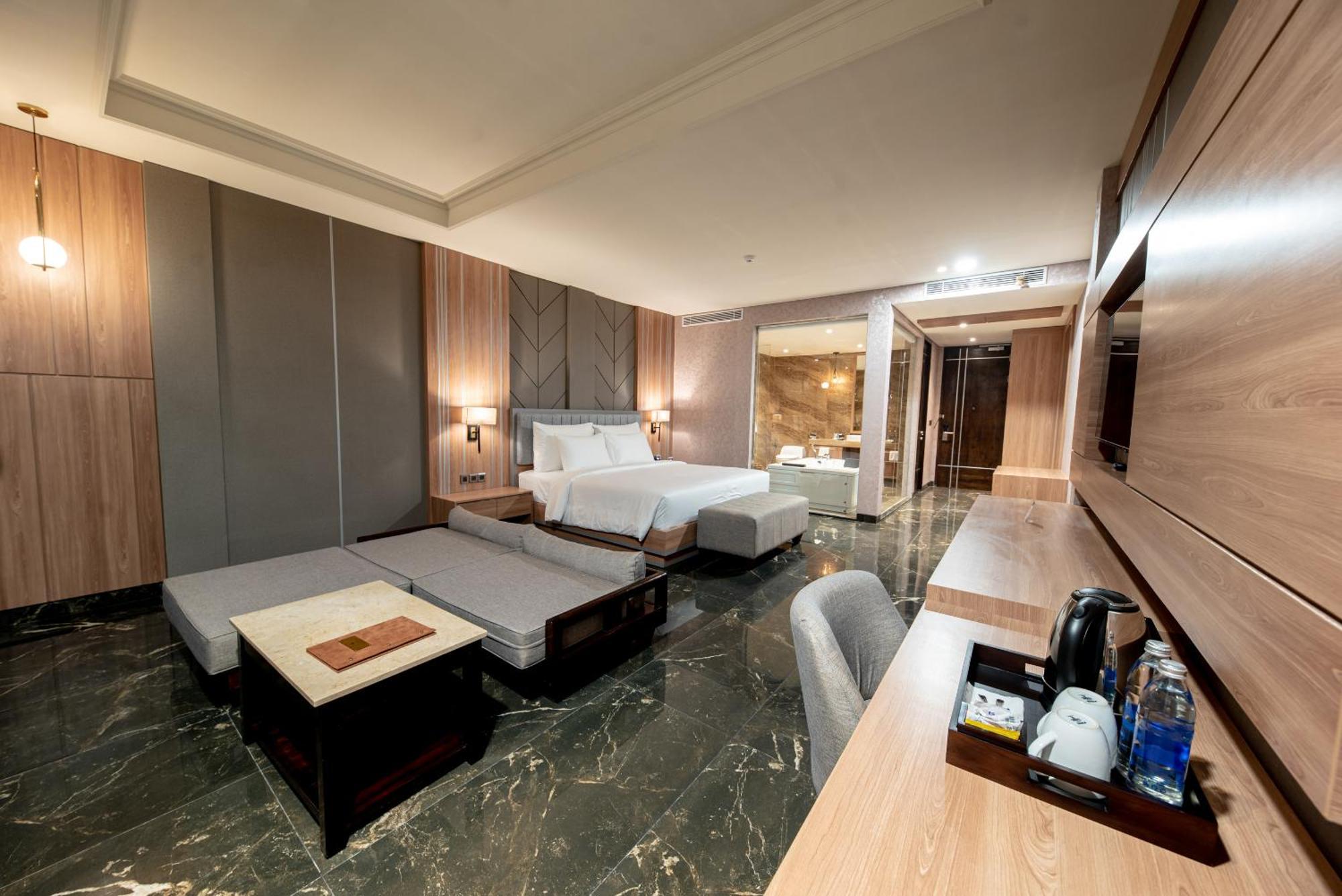 Presidential Suite