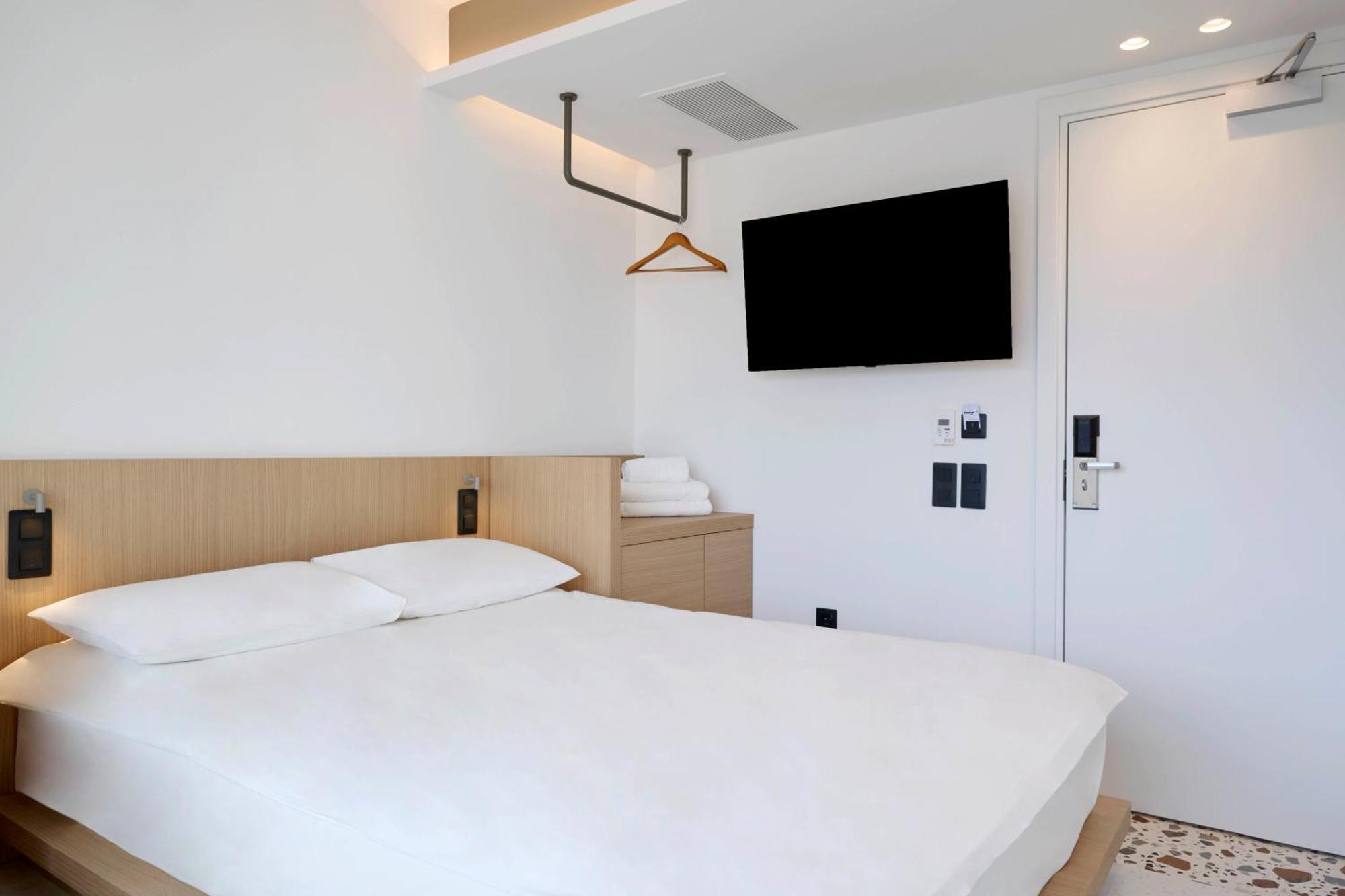 Small Single Room