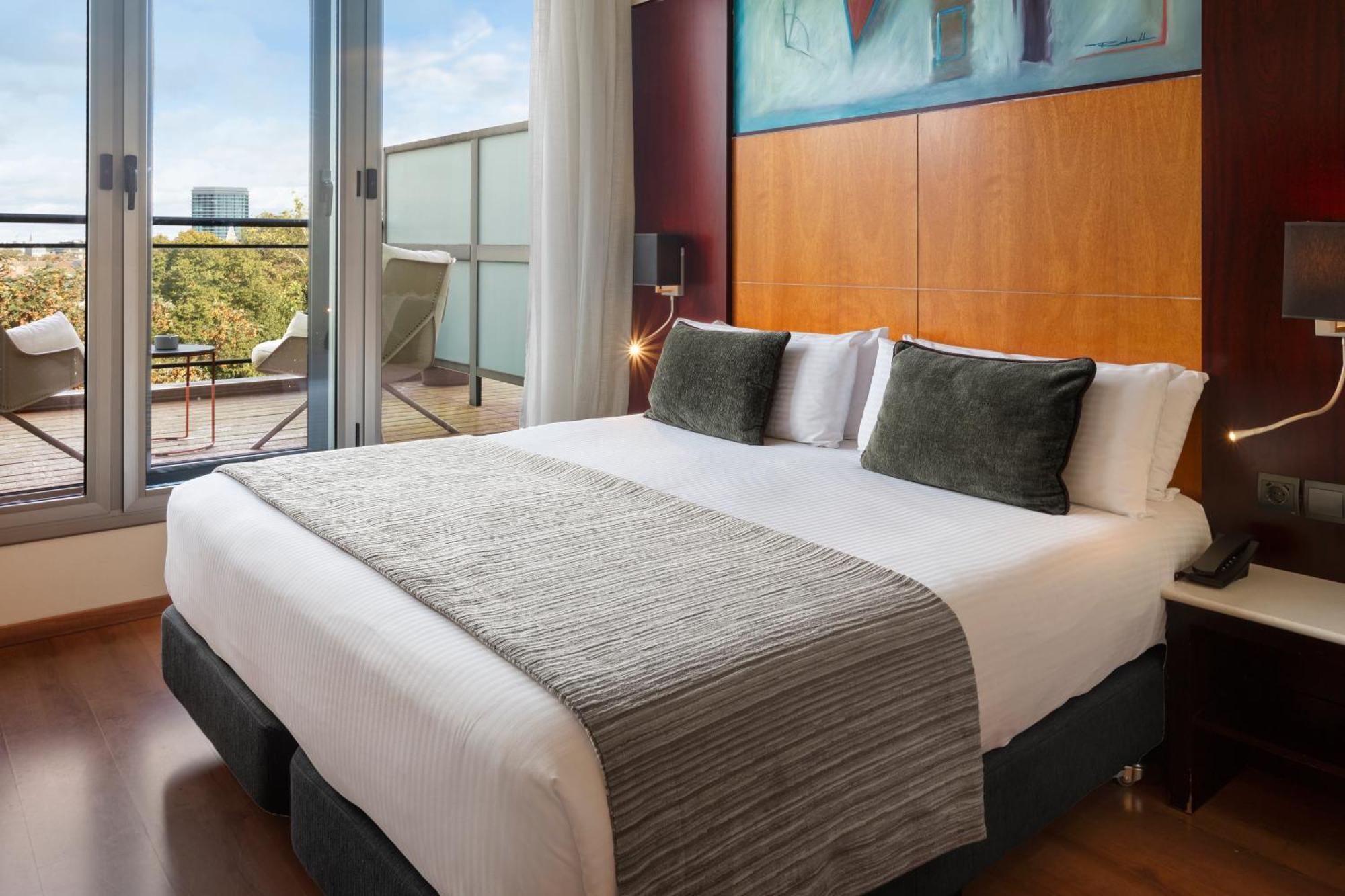Premium Double or Twin Room with Terrace