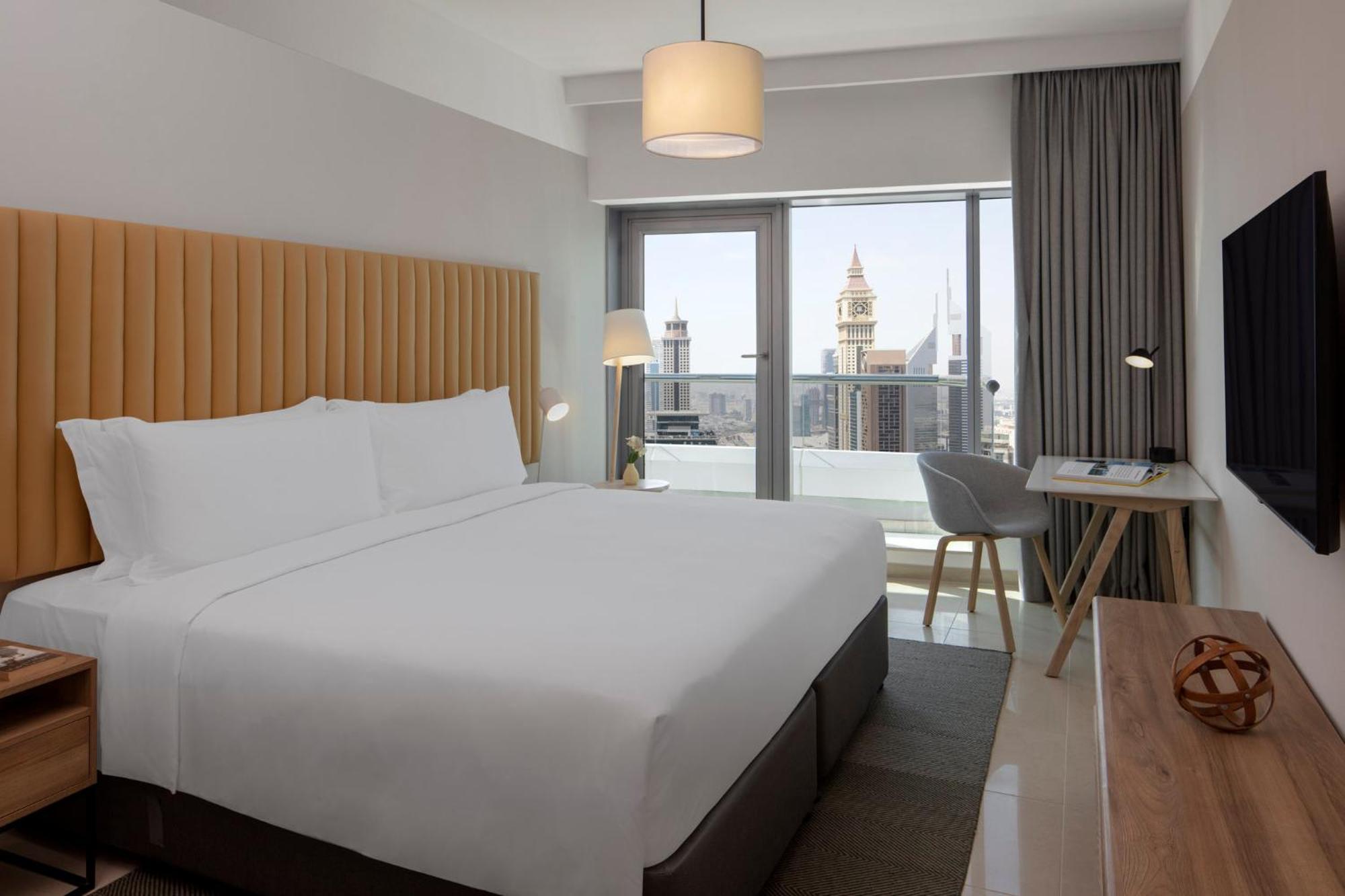 Three-Bedroom Suite with Balcony