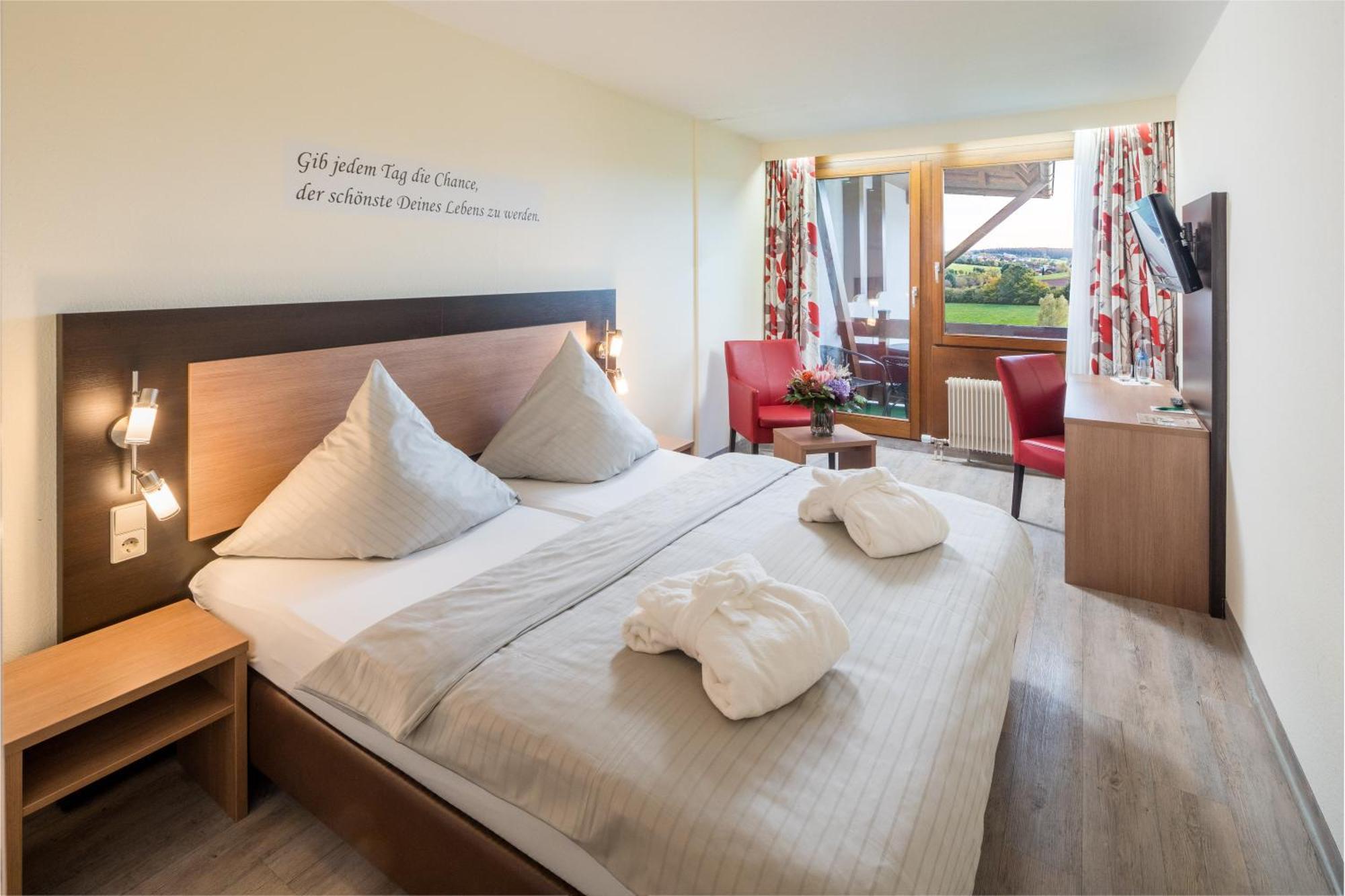 Doppelzimmer mit Balkon im Nebengebäude