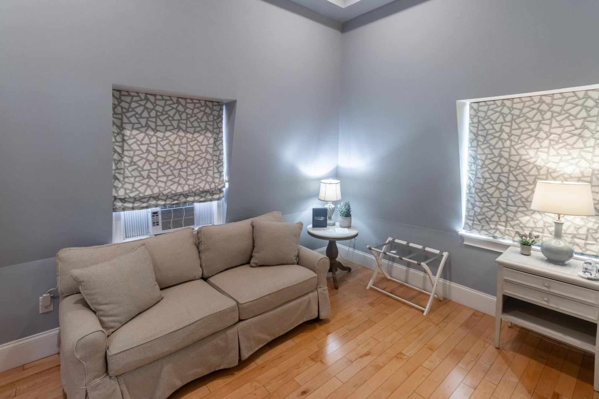 King Room with Sofa Bed