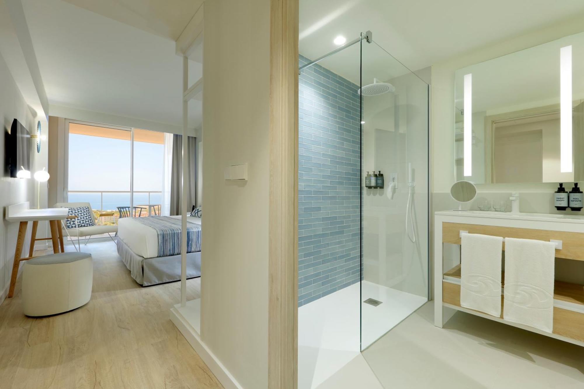 Suite with Sea View