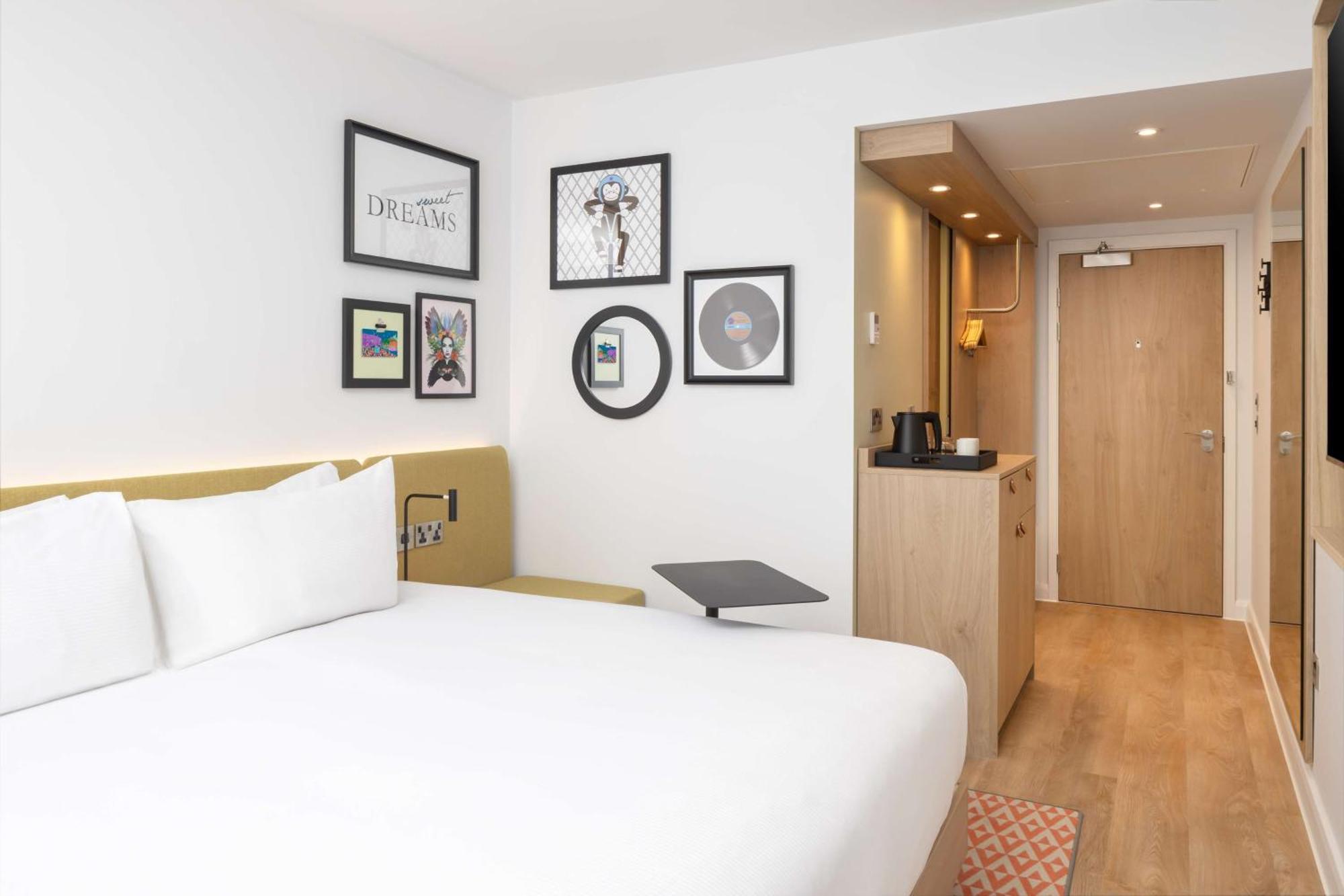Super King Room
