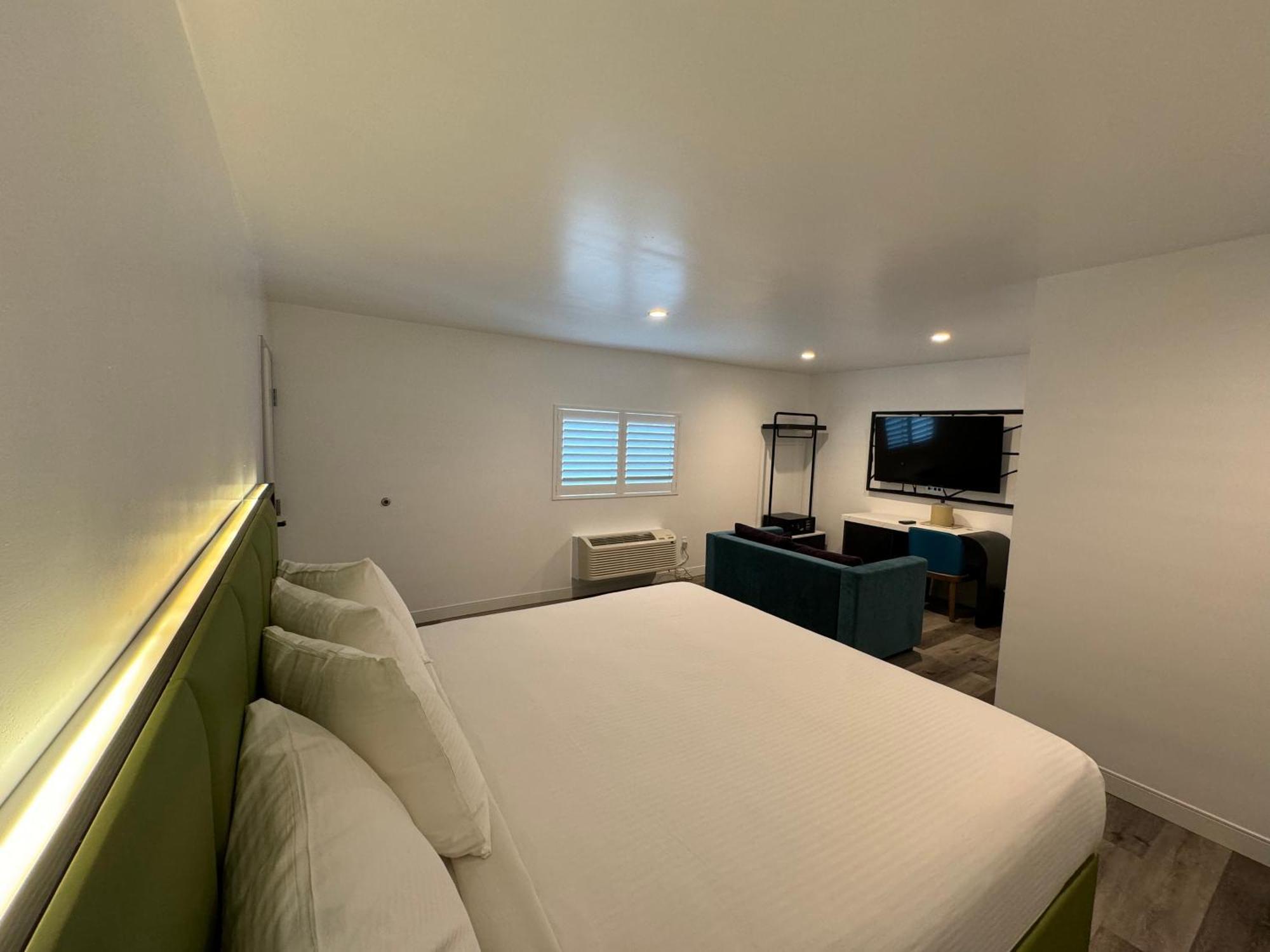 King Suite,1622788372:JPEG