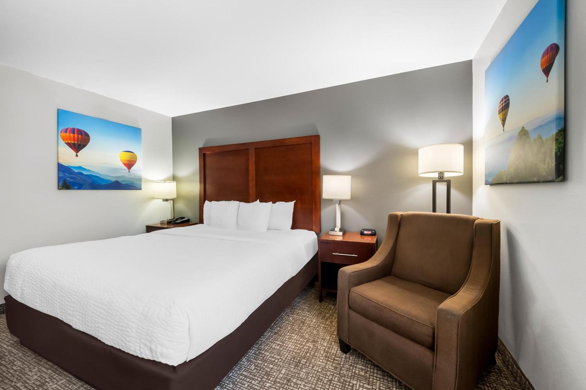 King Room - Accessible/Non-Smoking