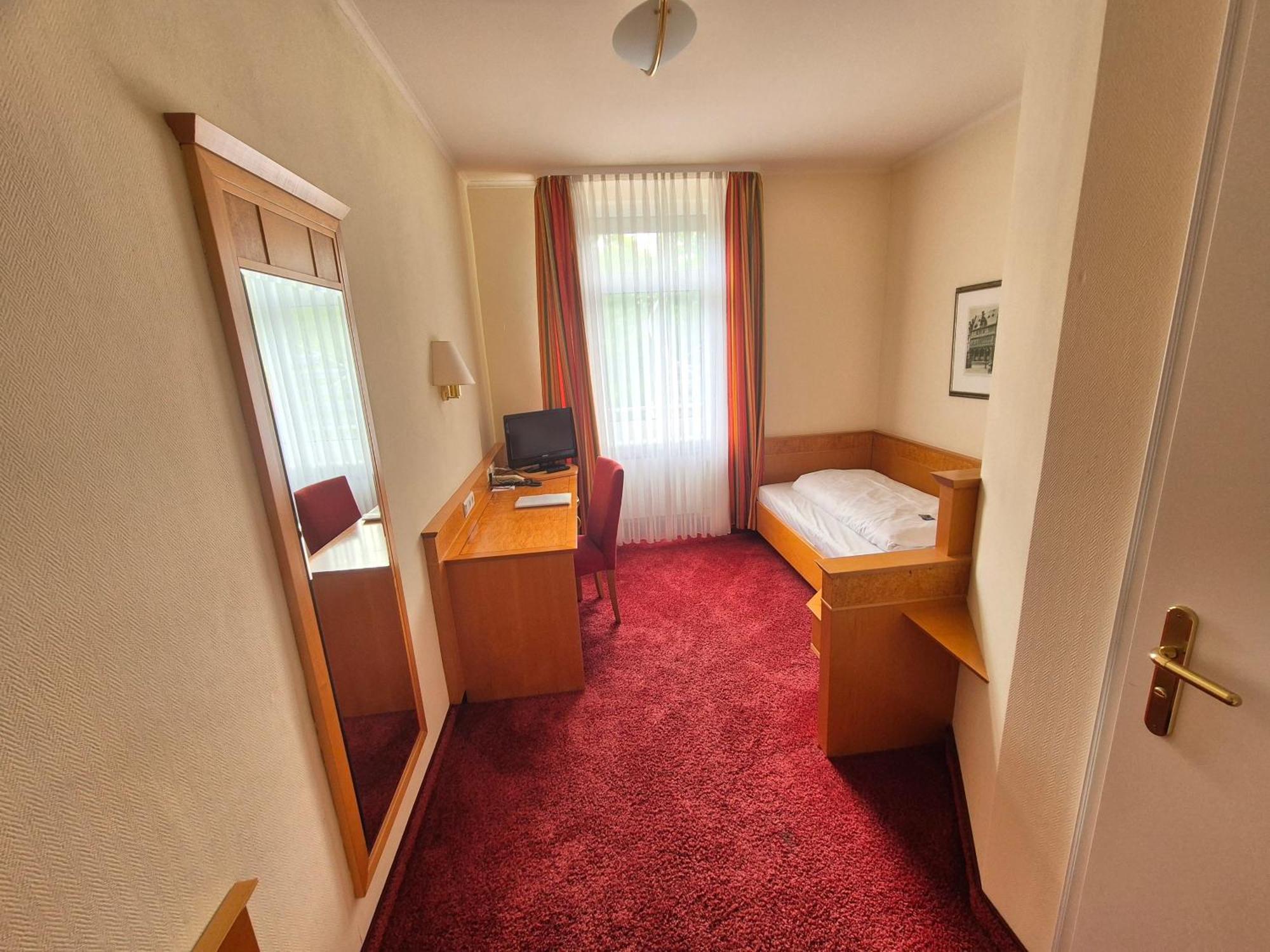 Standard Single Room with Shower,1622882067:JPEG