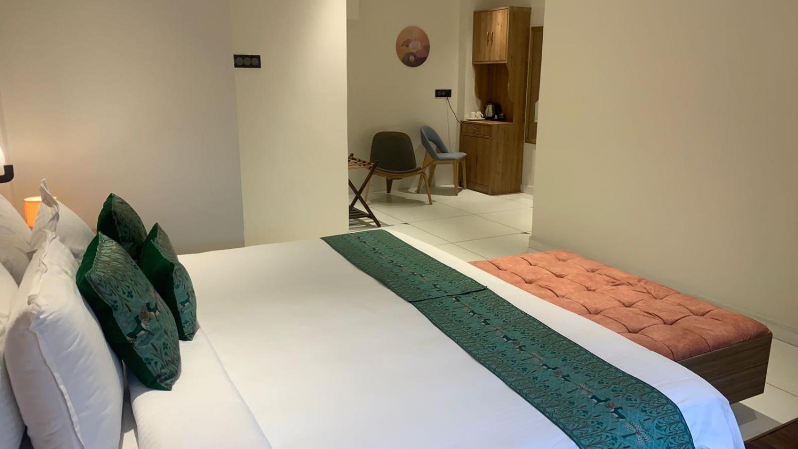 Premium Room with Courtyard Ganga View