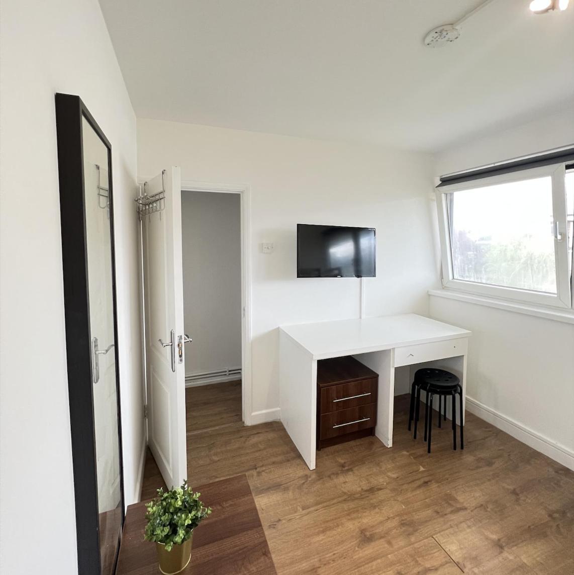 Triple Room with Shared Bathroom
