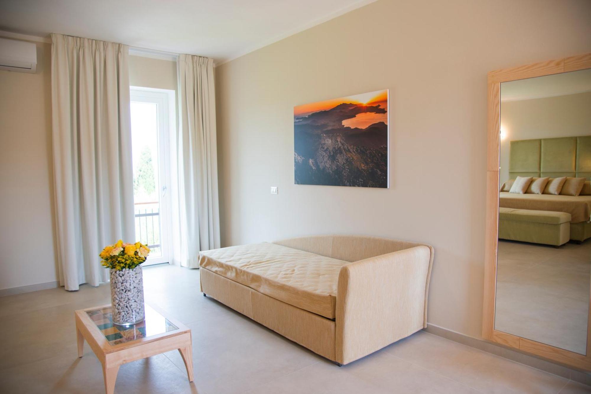 Suite with Sea View