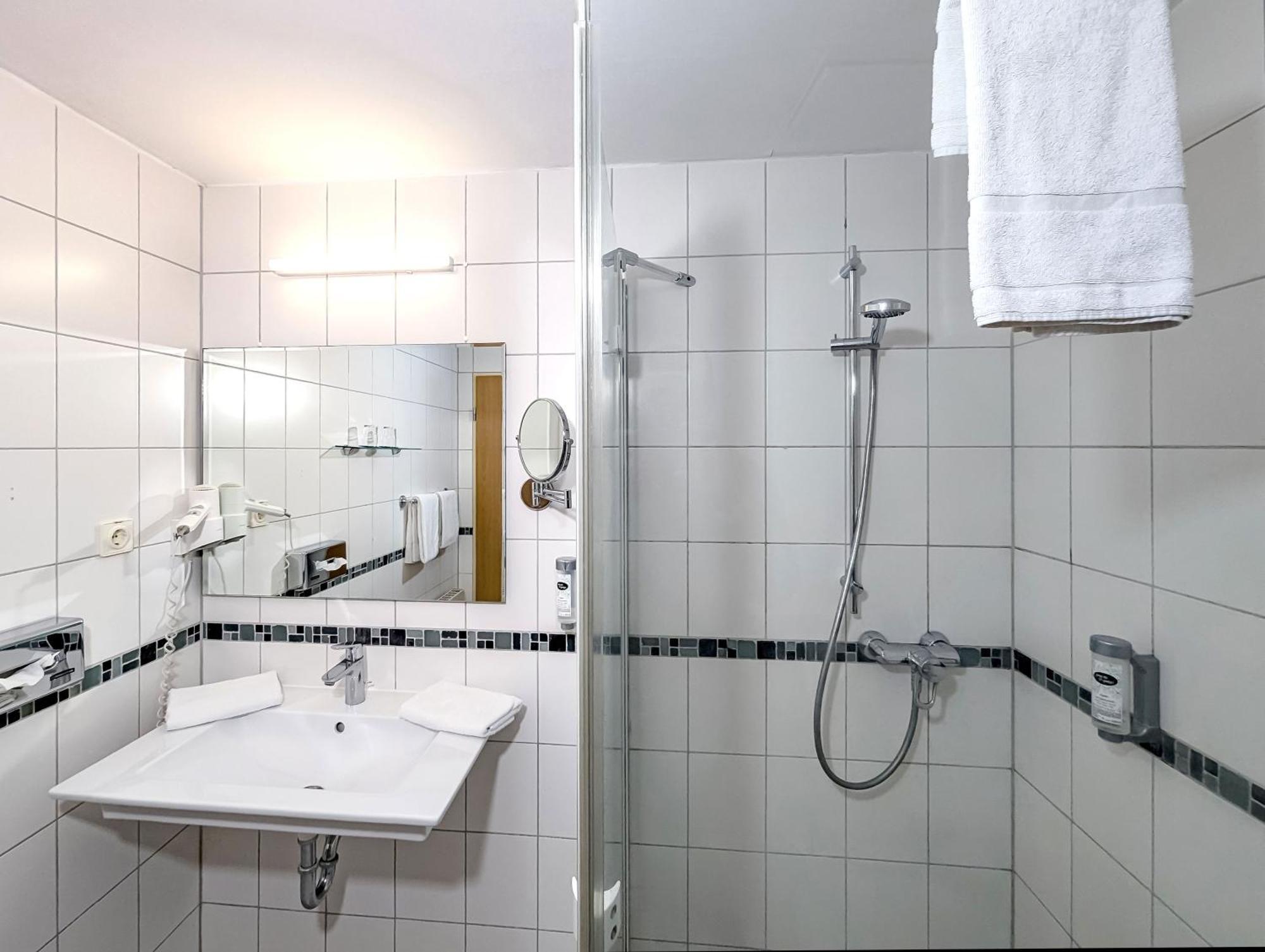 Twin Room with Extra Bed