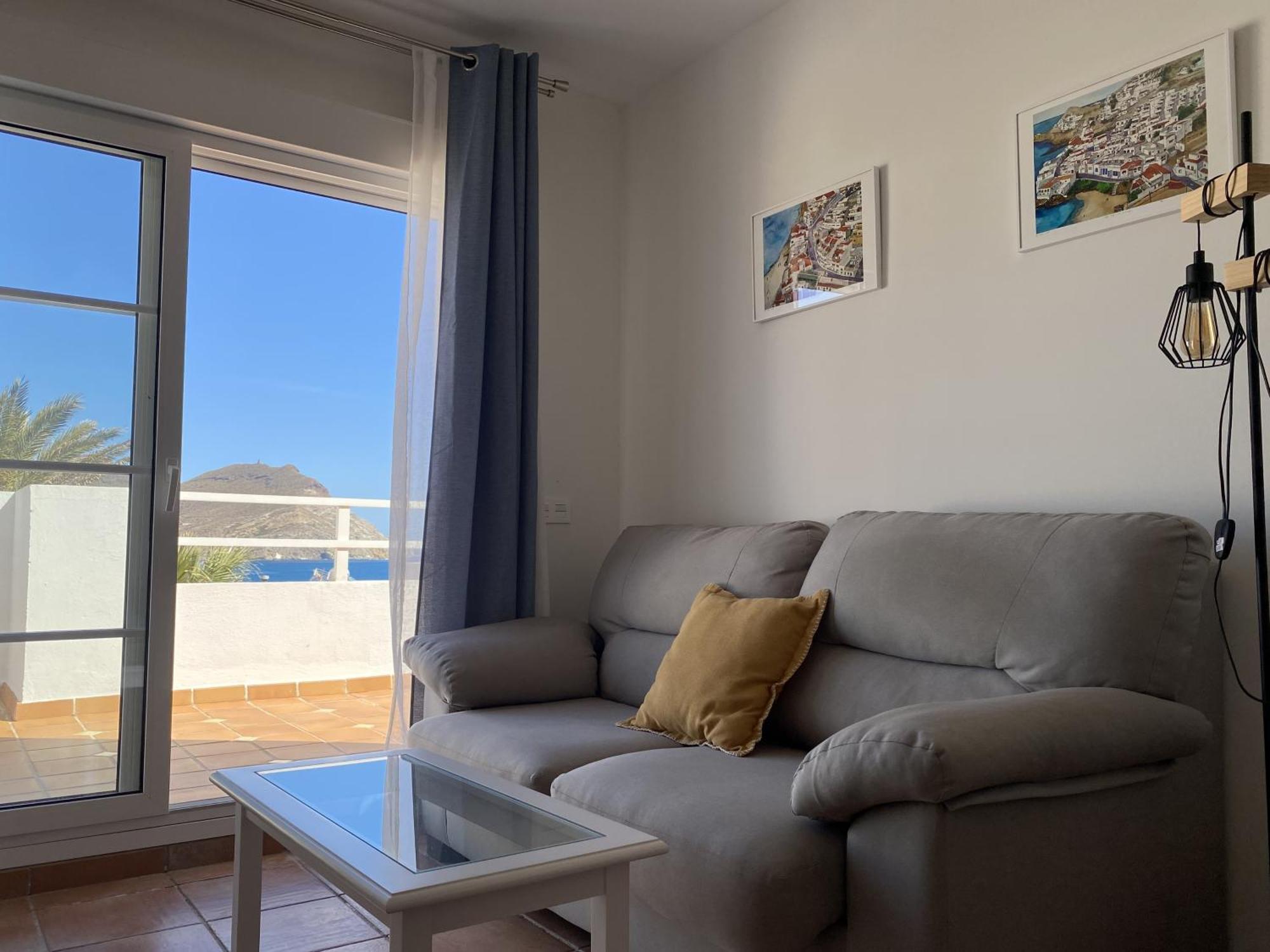Apartamento Moderno de 2 dormitorios con terraza y vistas