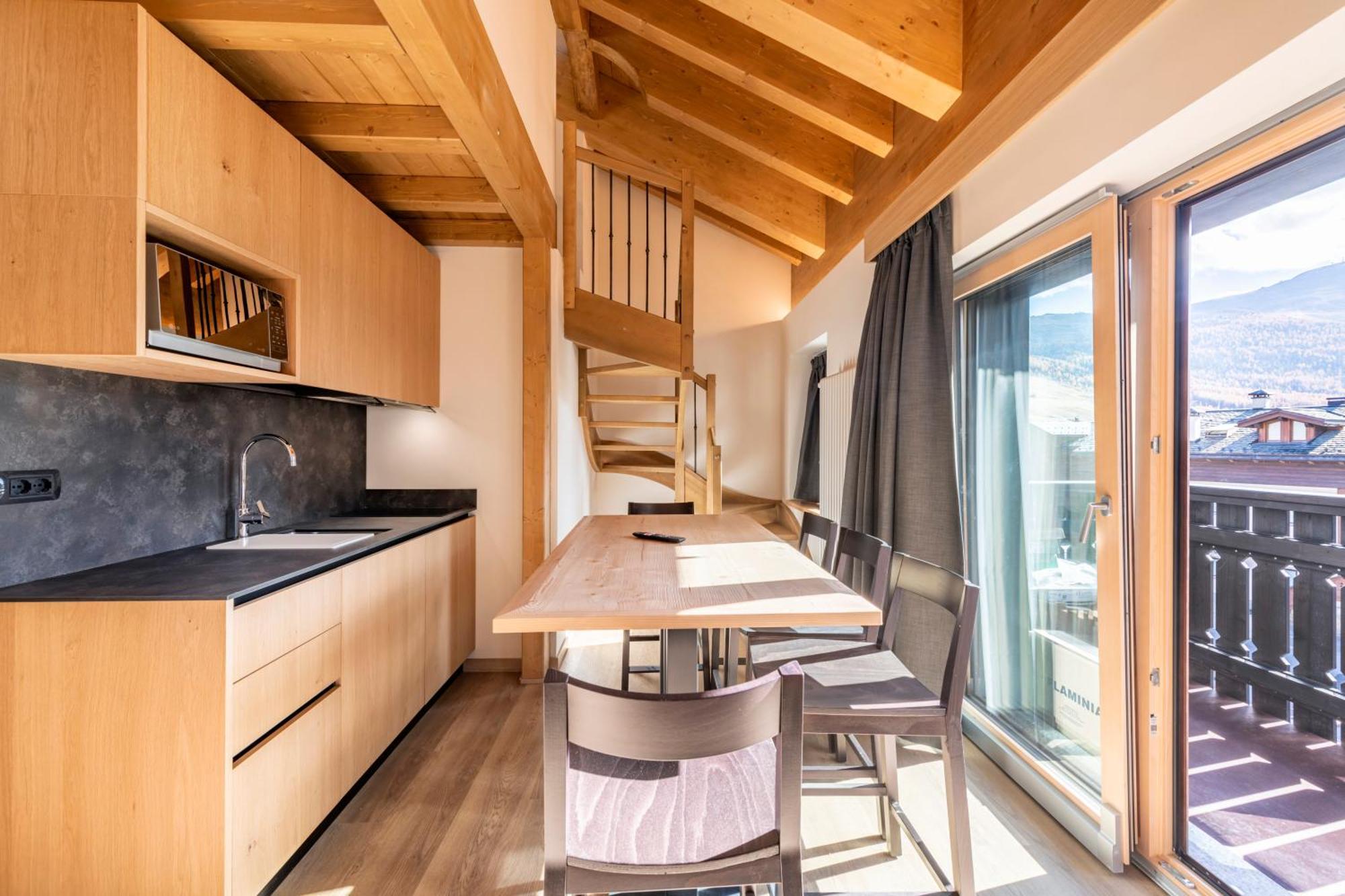 Attic One-Bedroom Apartment