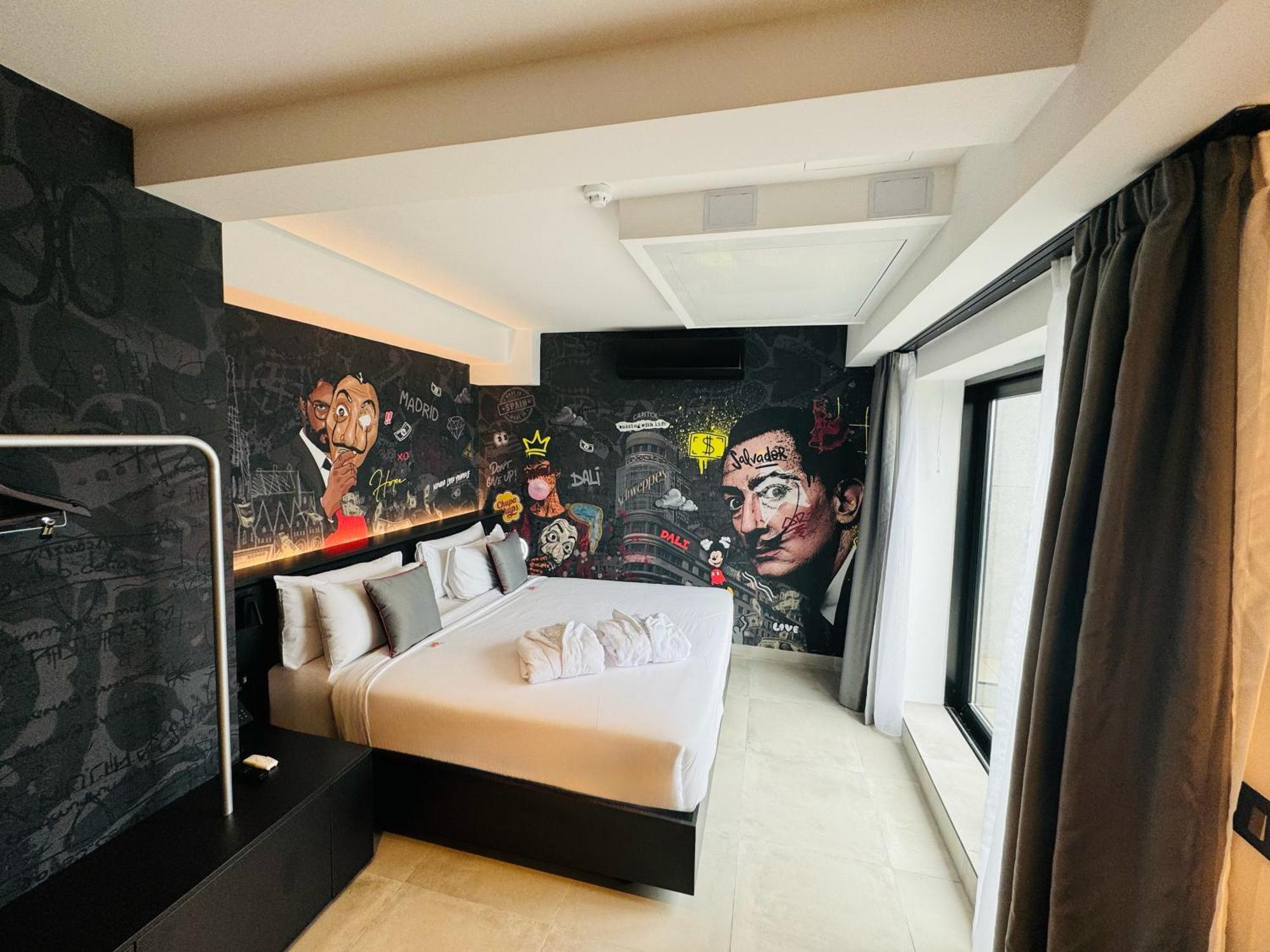 Deluxe Double Room with Balcony and Sea View,1624395604:JPEG