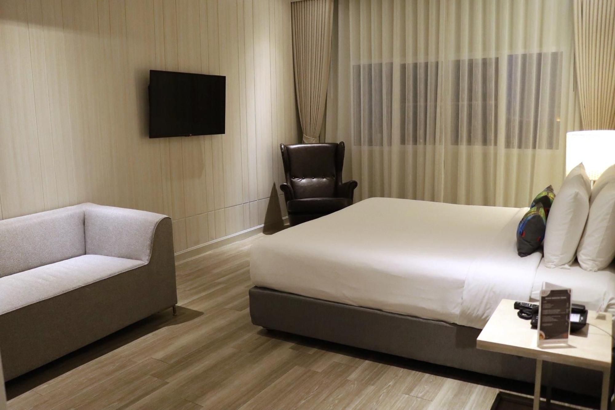Three-Bedroom Suite,1624396798:JPEG